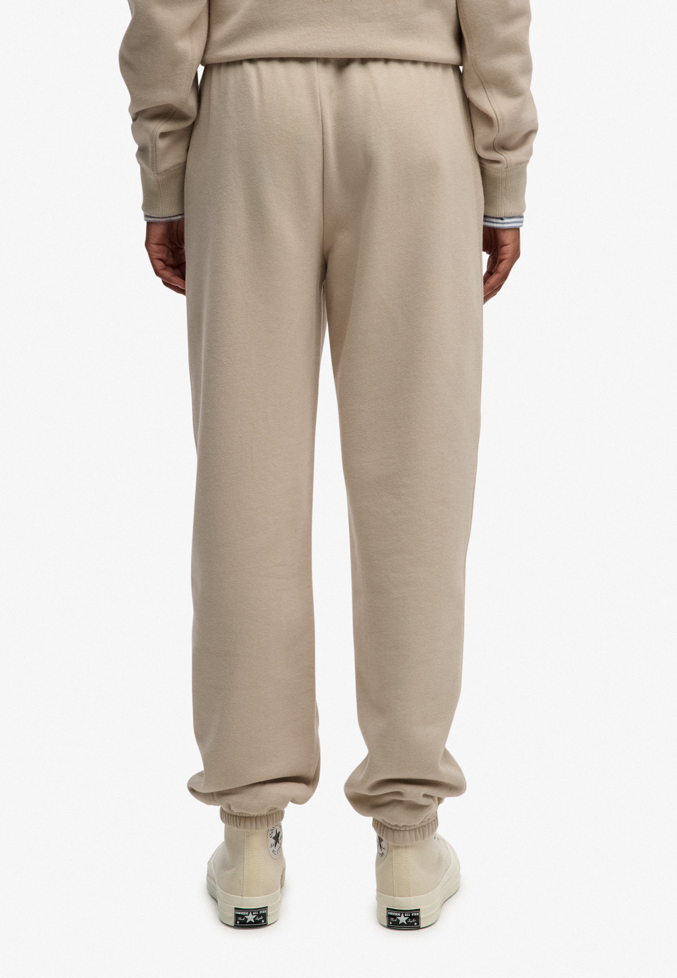 Superdry Sweathose Essential Logo Jogger Hb lockere Passform, aus Baumwolle, mit Kordel und Gummizug