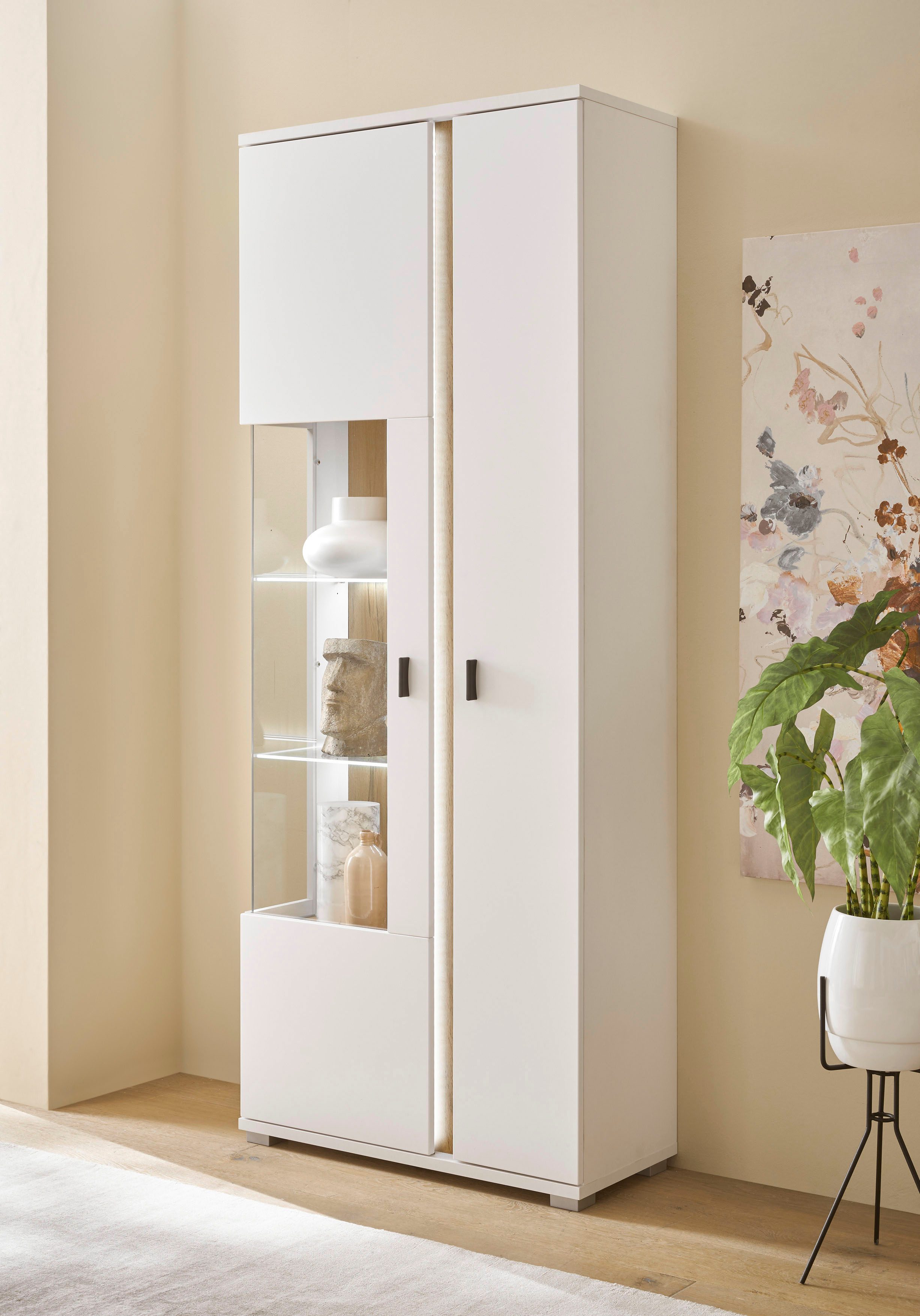 Home affaire Vitrine LONG ISLAND, Stauraumvitrine (1-St) in moderner Trendfarbe,inklusive senkrechter Beleuchtung,Breite 80 cm