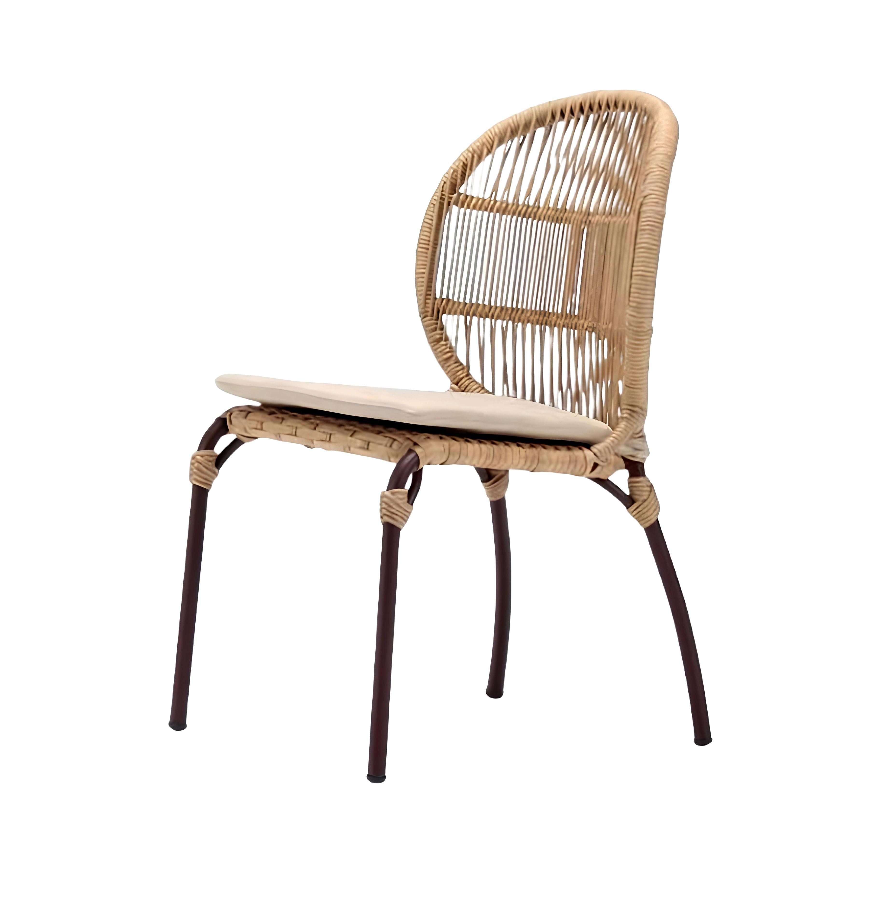 Xlmoebel Gartenstuhl Hochwertiger Rattanstuhl in eleganter beiger Farbe für moderne, Hergestellt in Europa