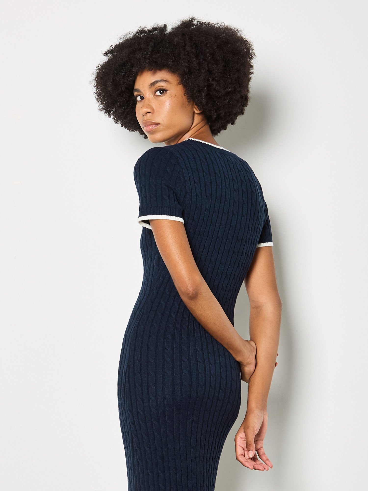 Apricot Strickkleid Midi-Kleid mit Zopfmuster in unifarben