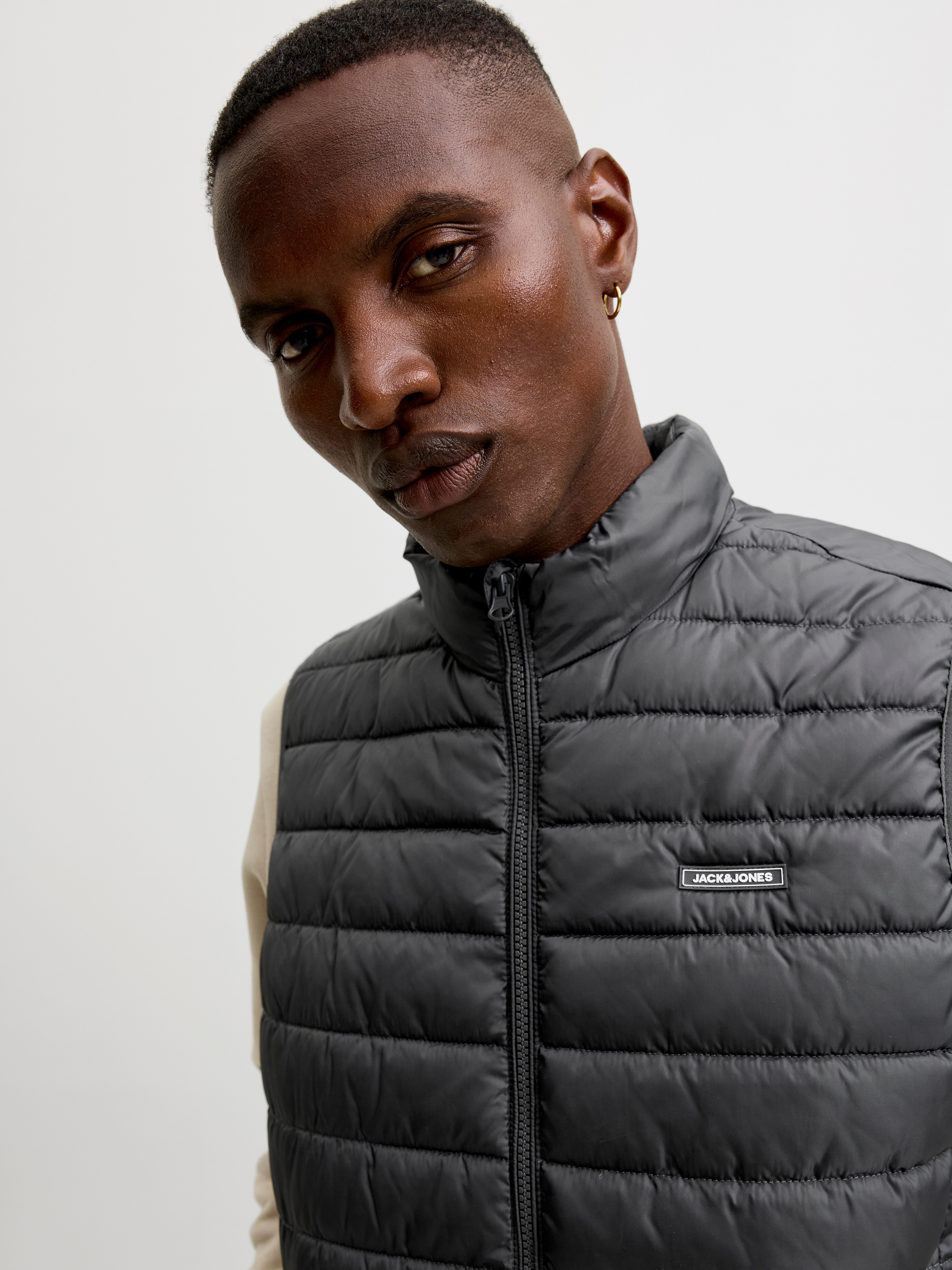 Jack & Jones Steppweste JJELVIS LIGHT BODYWARMER COLLAR Kunstfaser, regular fit – Bild 2 von 5