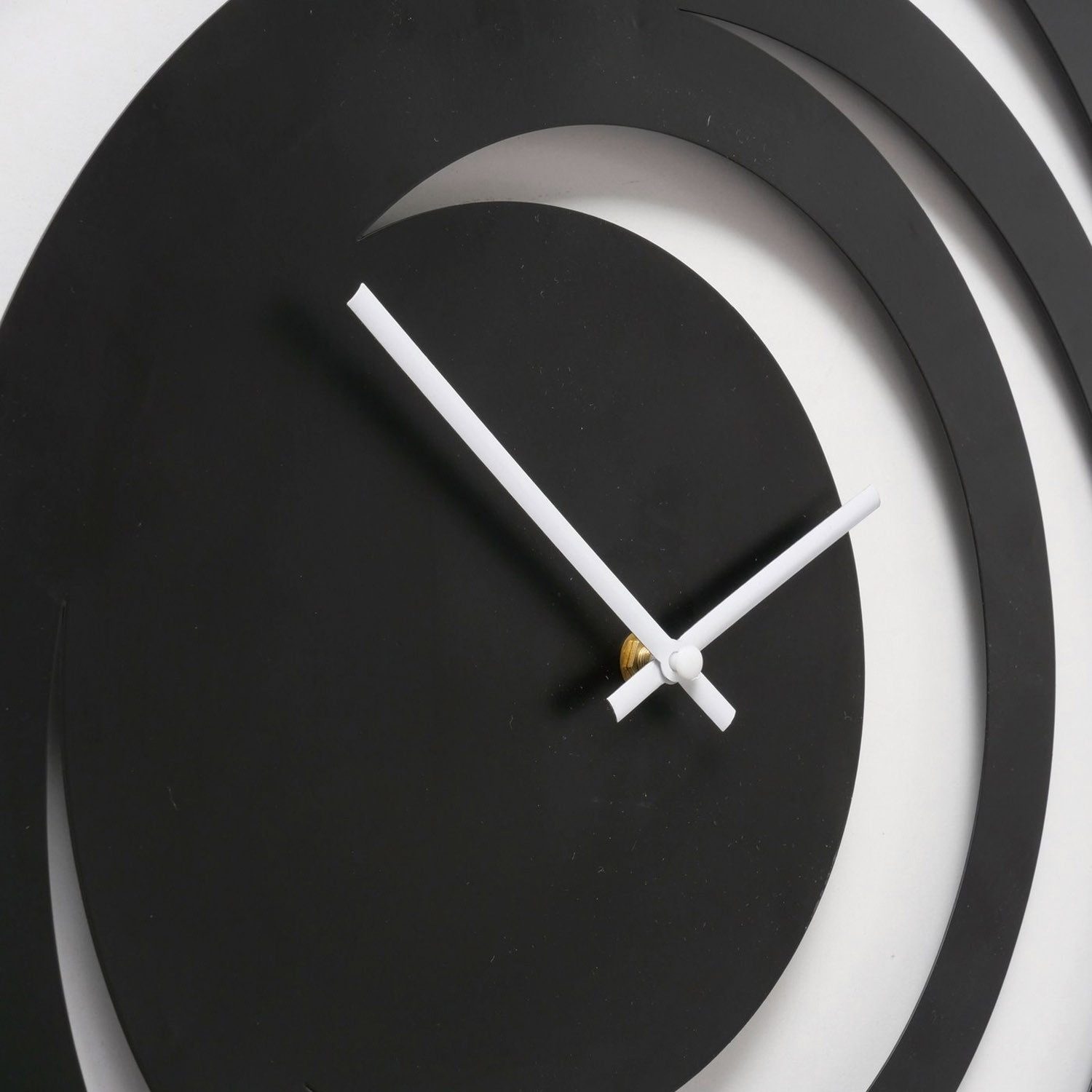 BOLTZE GRUPPE GmbH Wanduhr NELLO, Ø 50 cm, Schwarz, Metall, Batteriebetrieb günstig online kaufen