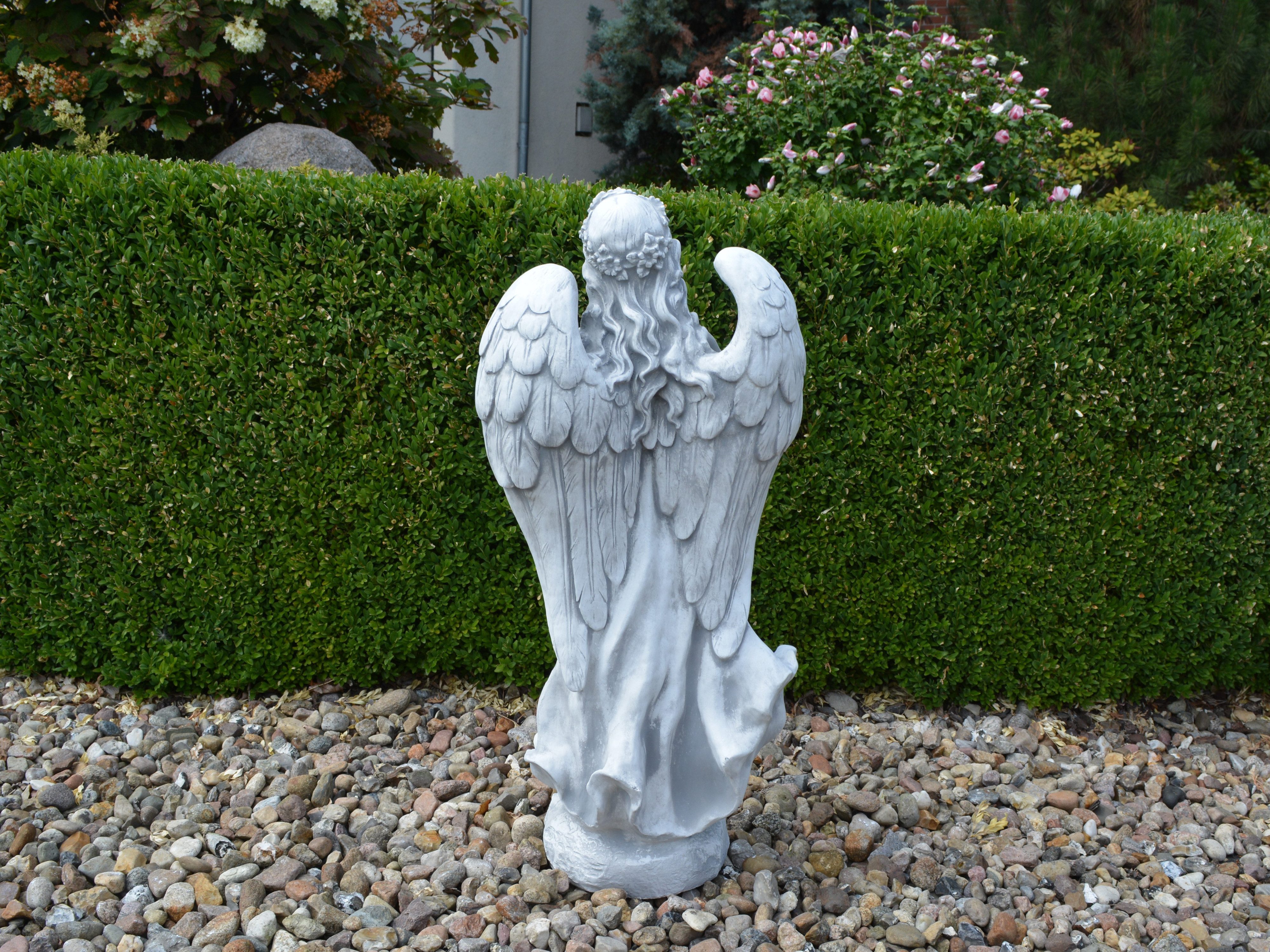 gartendekoparadies.de Gartenfigur Engel Statue auf Steinsockel, Steinfigur, H. 75 cm, 32 kg, Frostsicher