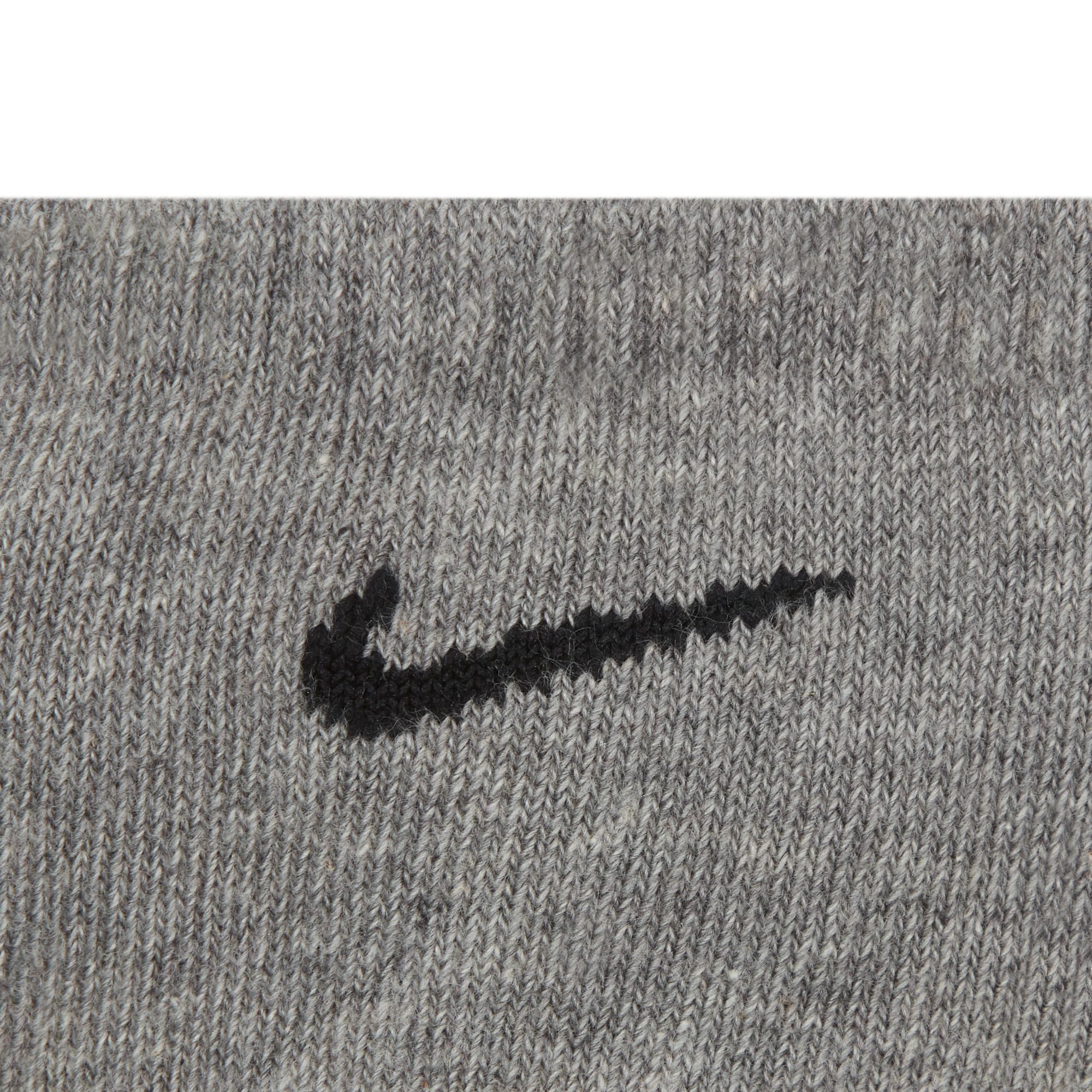 Nike Funktionssocken U NK EVERYDAY LTWT NS 3PR 132 für Training und Workout, mit schweißableitender Dri-FIT-Technologie