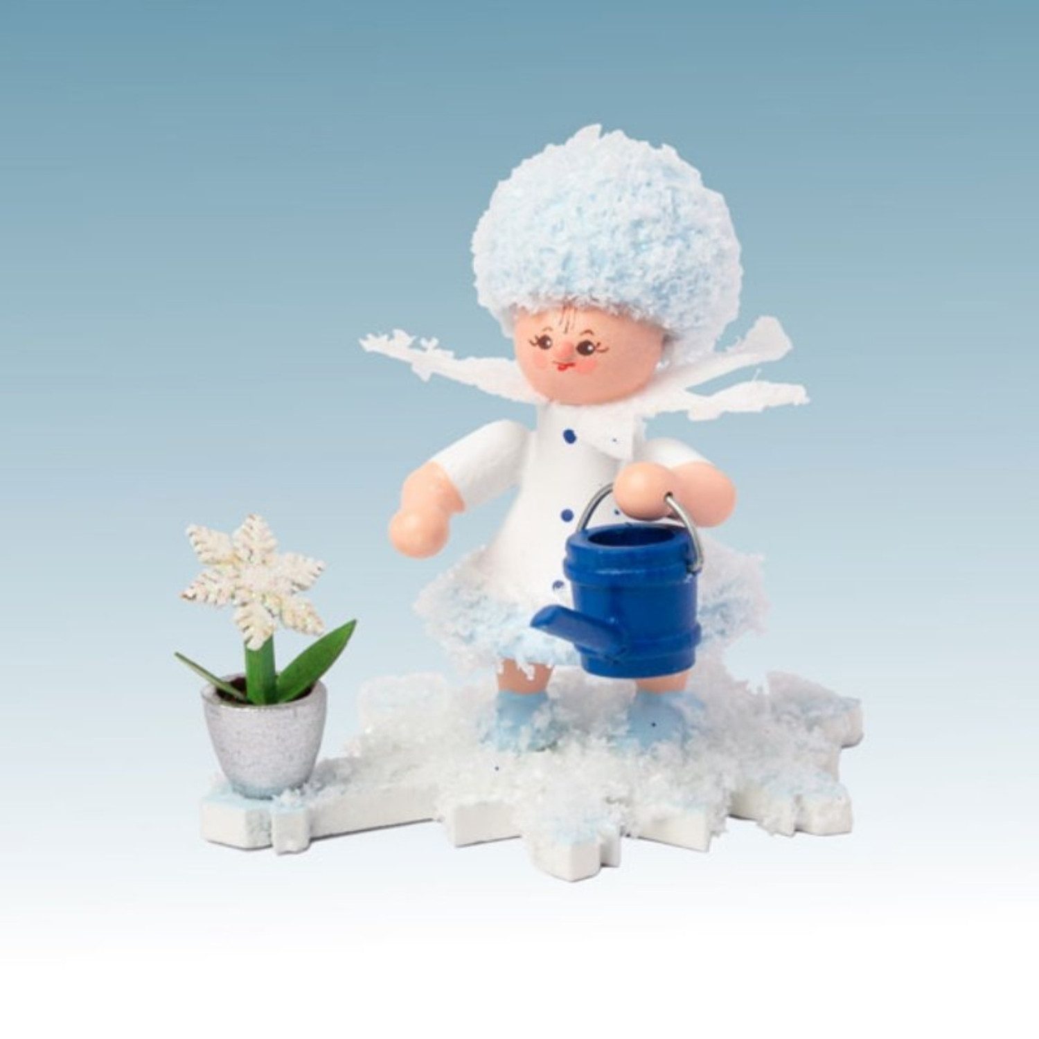 Kuhnert Sammelfigur Kuhnert Schneeflöckchen mit Gießkanne, Made in Germany, Erzgebirgische Holzkunst