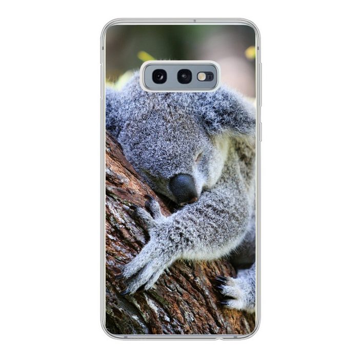 MuchoWow Handyhülle Koala - Kofferraum - Kuscheltier - Jungen - Mädchen Phone Case Handyhülle Samsung Galaxy S10e Silikon Schutzhülle