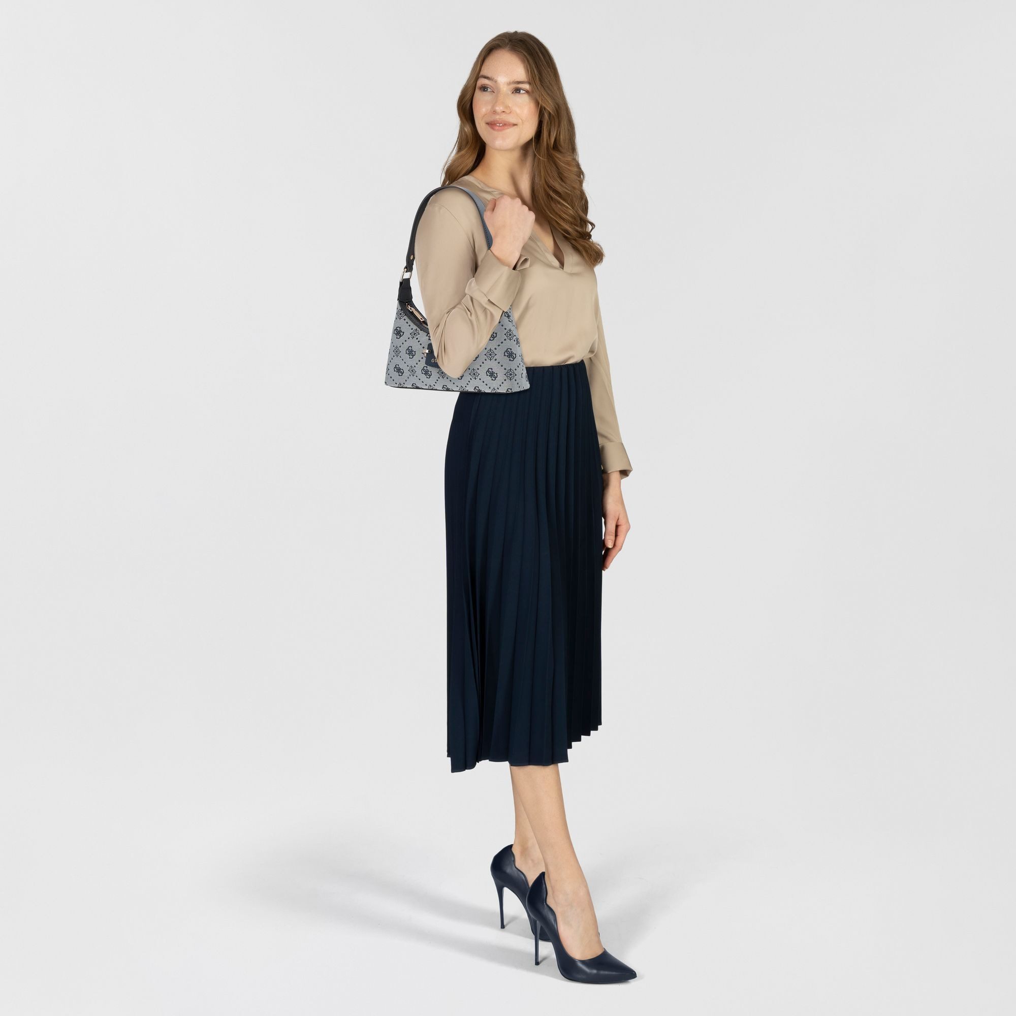 Guess Schultertasche Neda, Polyester günstig online kaufen