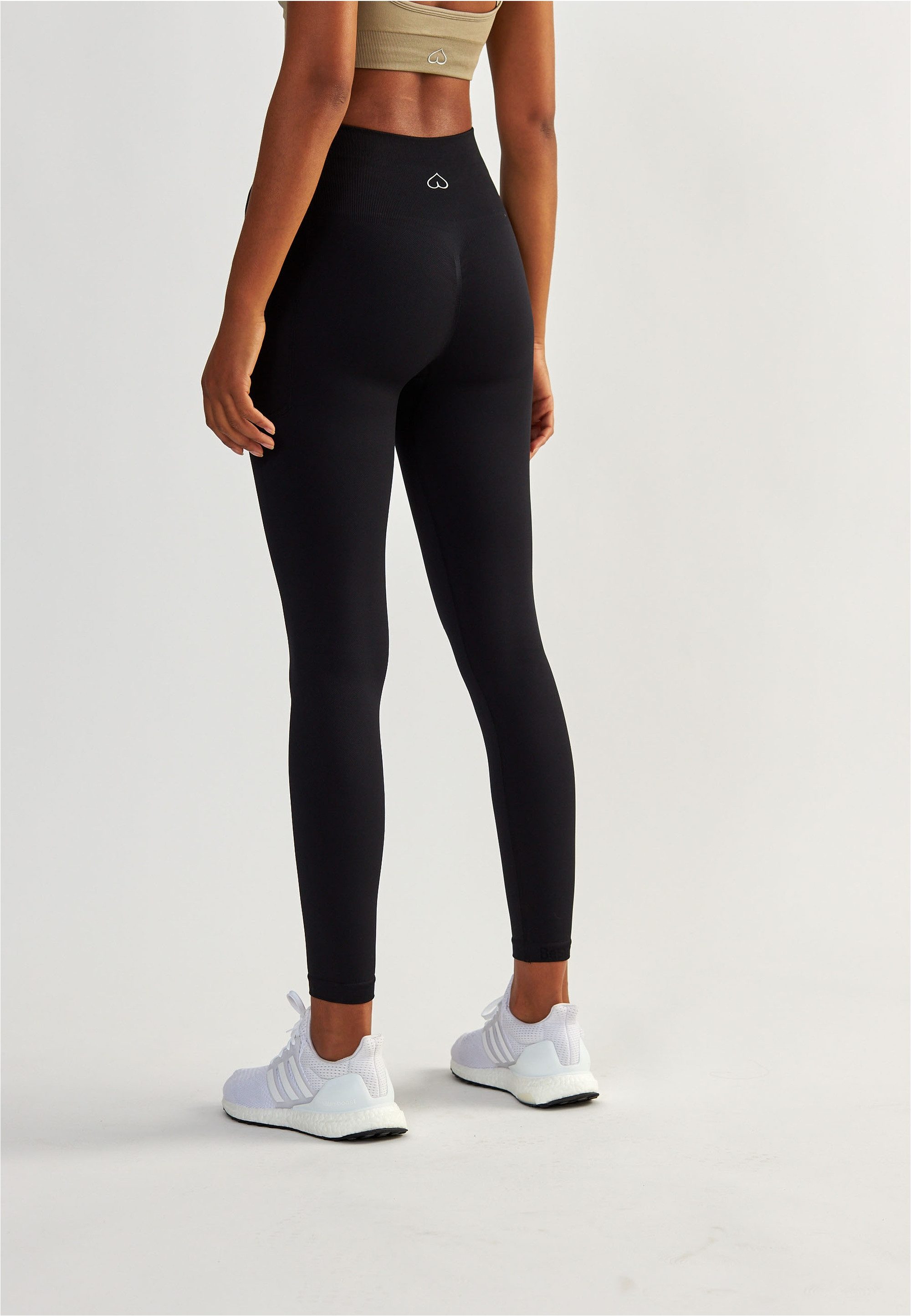 BeShaped Trainingstights Lift Me Up (1-tlg) mit atmungsaktiver Eigenschaft