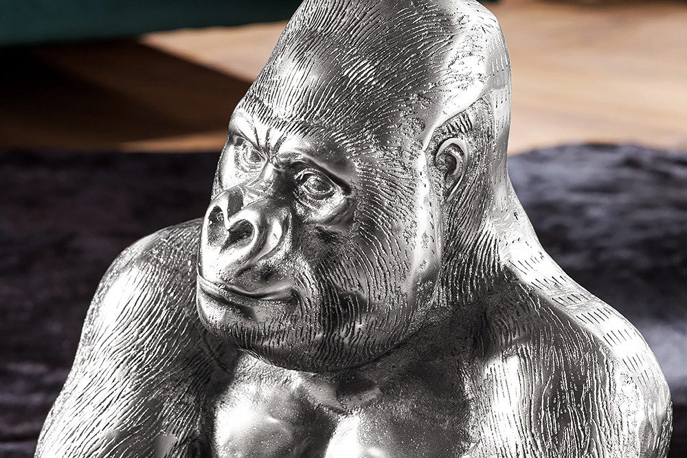 riess-ambiente Couchtisch WILDLIFE KONG 60cm silber / transparent (Einzelartikel, 1-St), Wohnzimmer · Glas · Metall · rund · Affenfigur · Gorilla-Skulptur