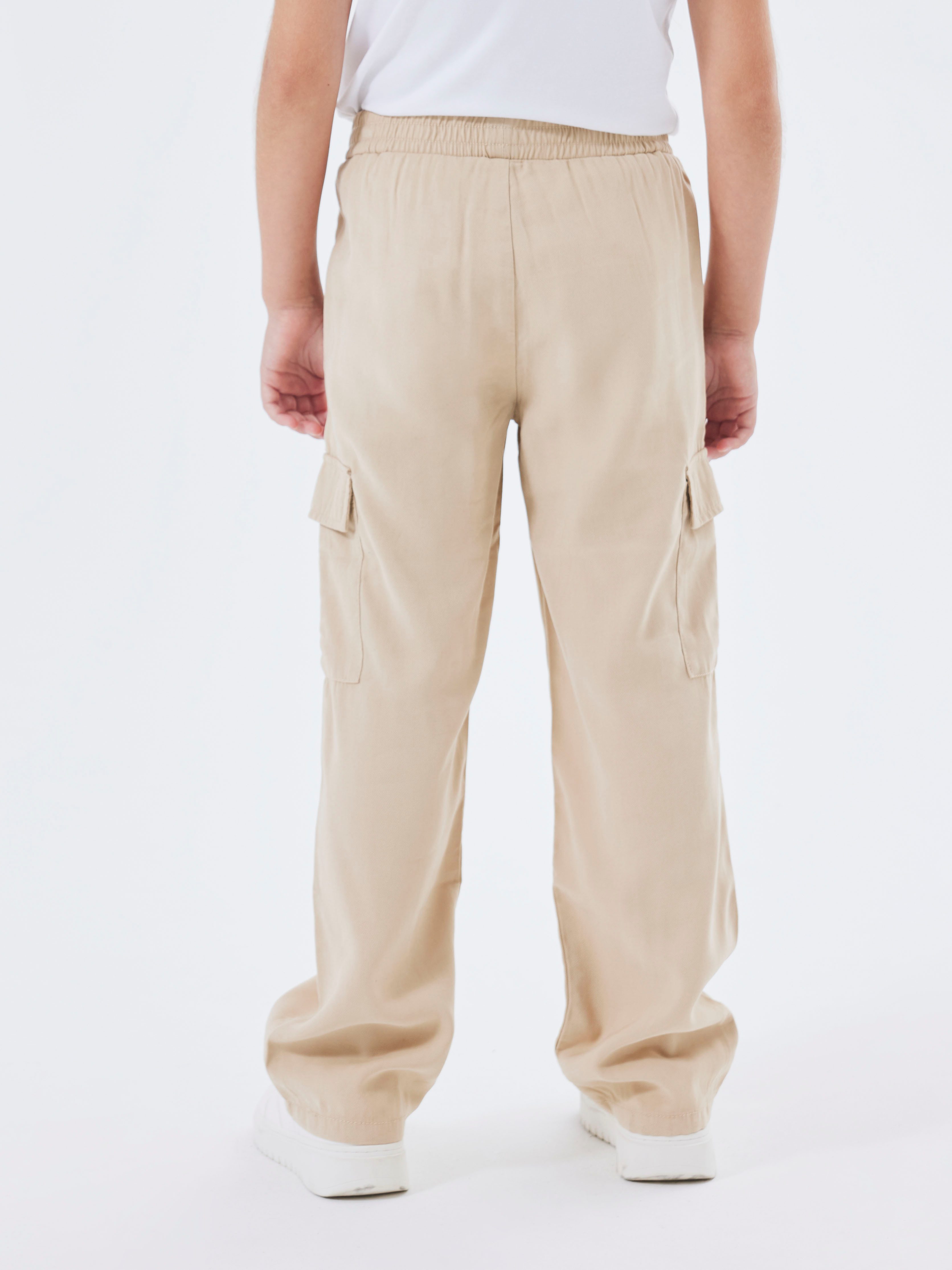 Name It Cargohose NKFBELLA ST TWI CARGO 8262-BU NOOS mit elastischem Bund zum einfachen Reinschlüpfen