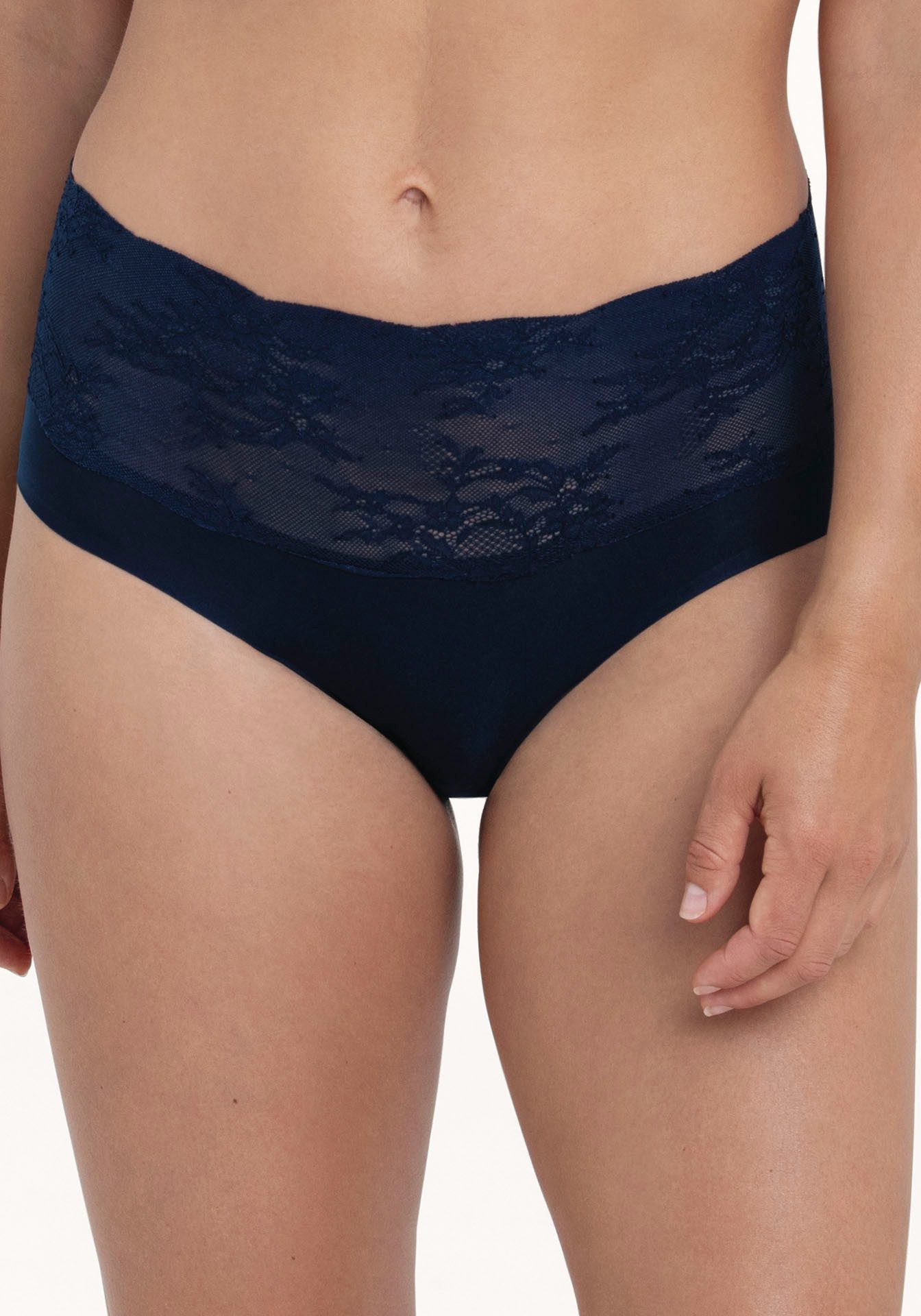 Anita since 1886 Taillenslip Essential Lace weich, feminin, elastisch, bequem, dekoratives Spitzenband