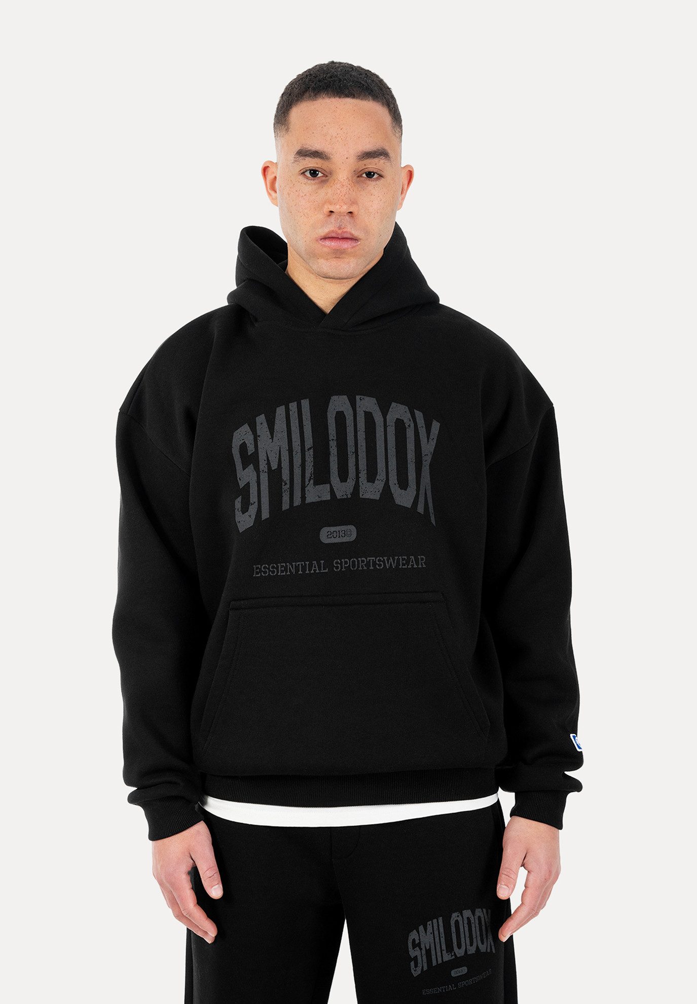 Hoodie Oswin, Oversized Pullover Herren, Sweater mit Frontprint und Kapuze
