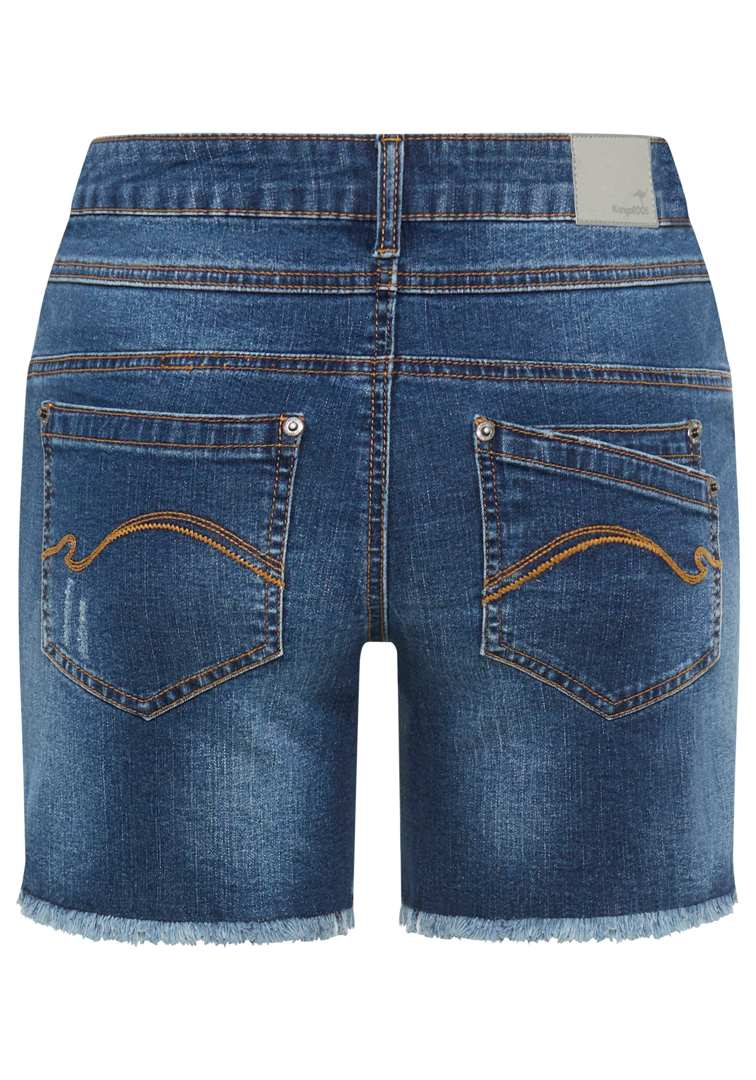 KangaROOS Jeanshotpants kurze Schnittform, mit Destroyed-Effekten, klassische Leibhöhe