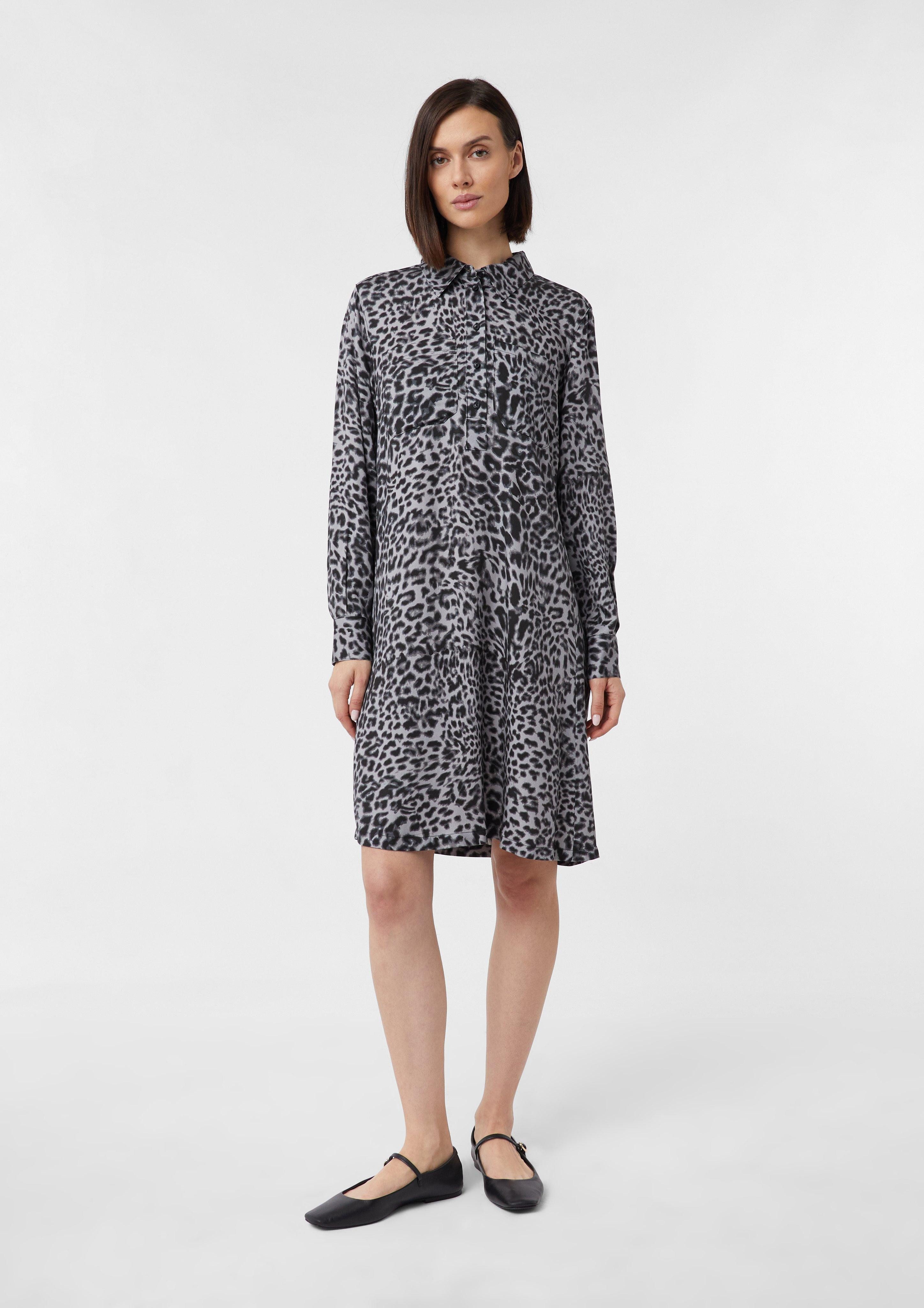 Minikleid Hemdblusenkleid aus Viskose mit Leo-Print