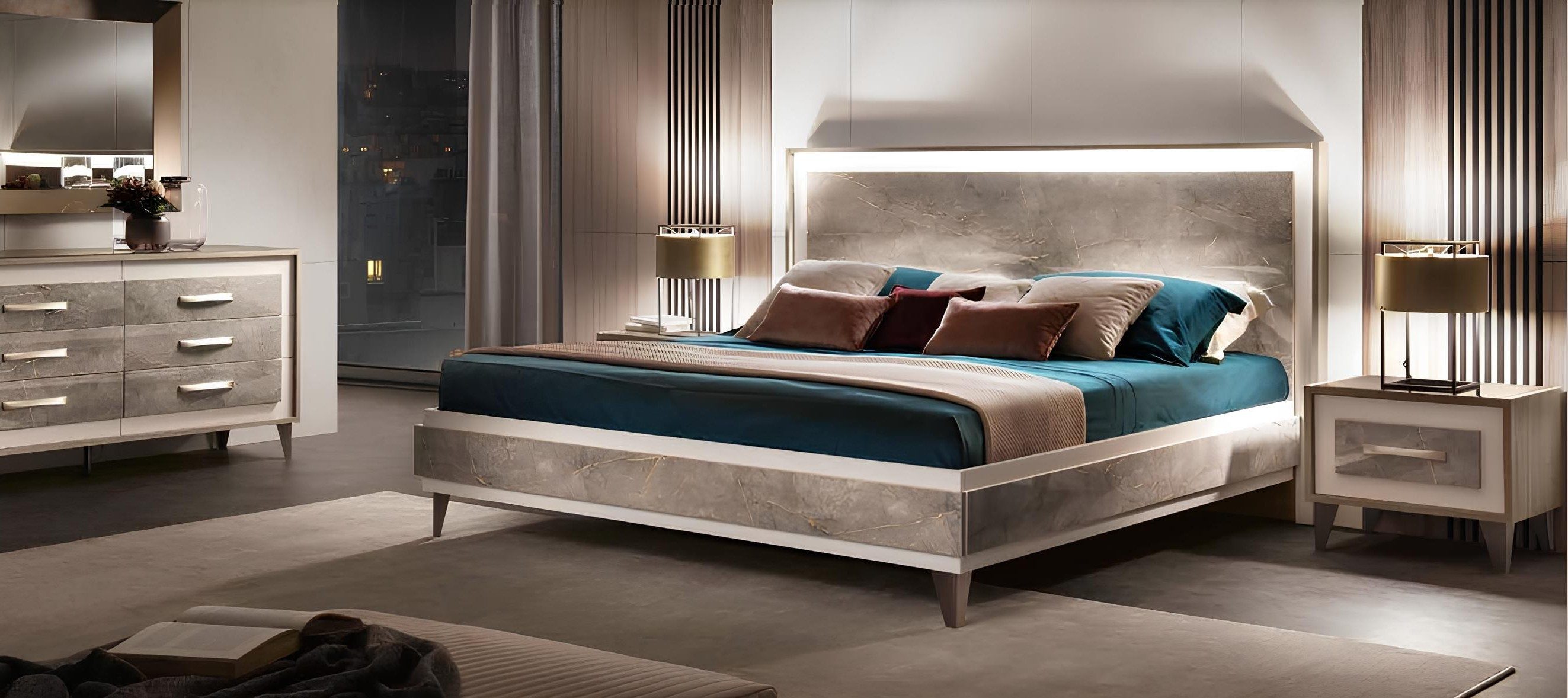 Xlmoebel Schlafzimmer-Set Italienische Möbel Garnitur Bett mit Nachttisch aus Holz, (3-tlg), Made in Europa