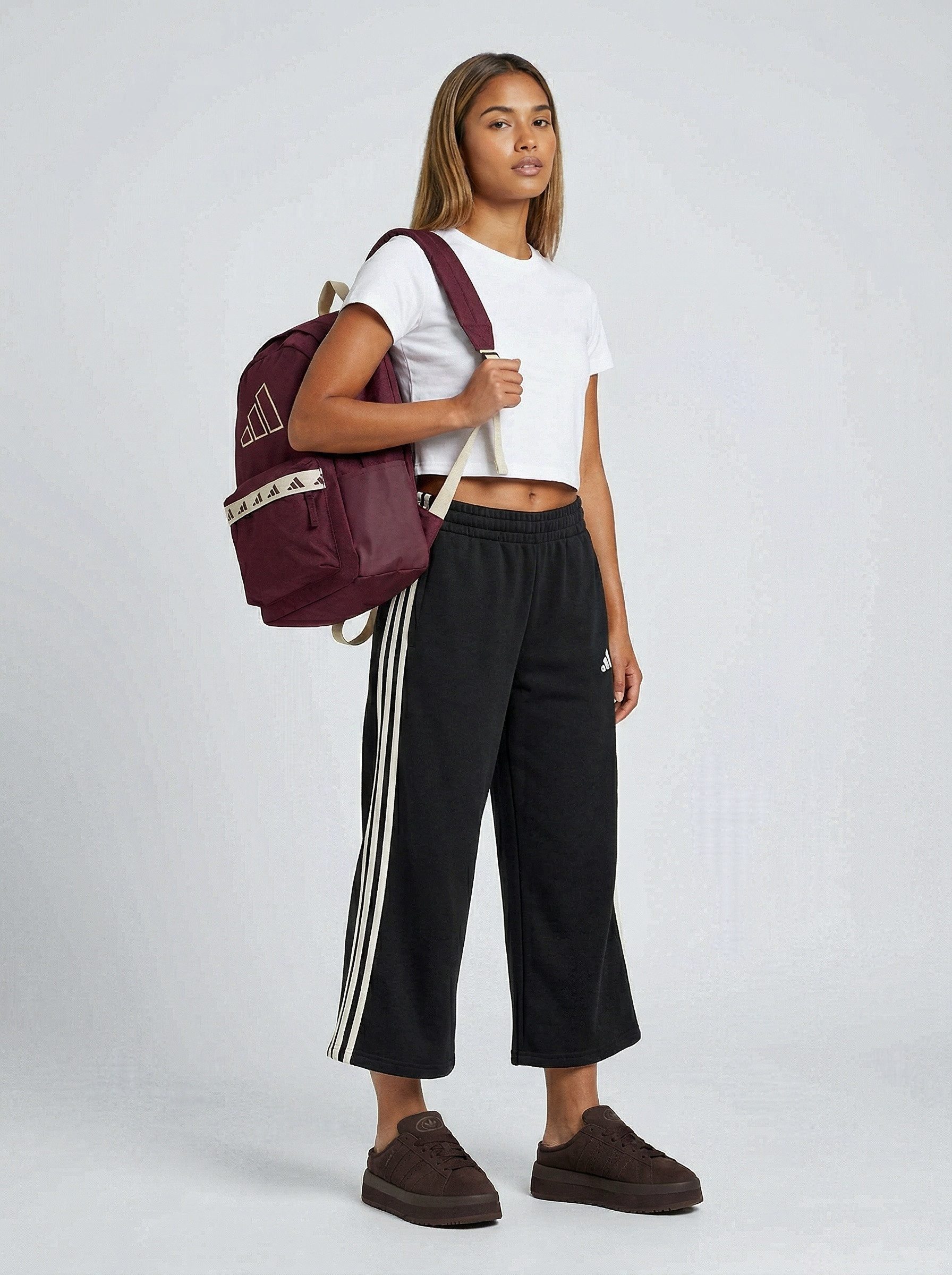 Zum Outfit 9