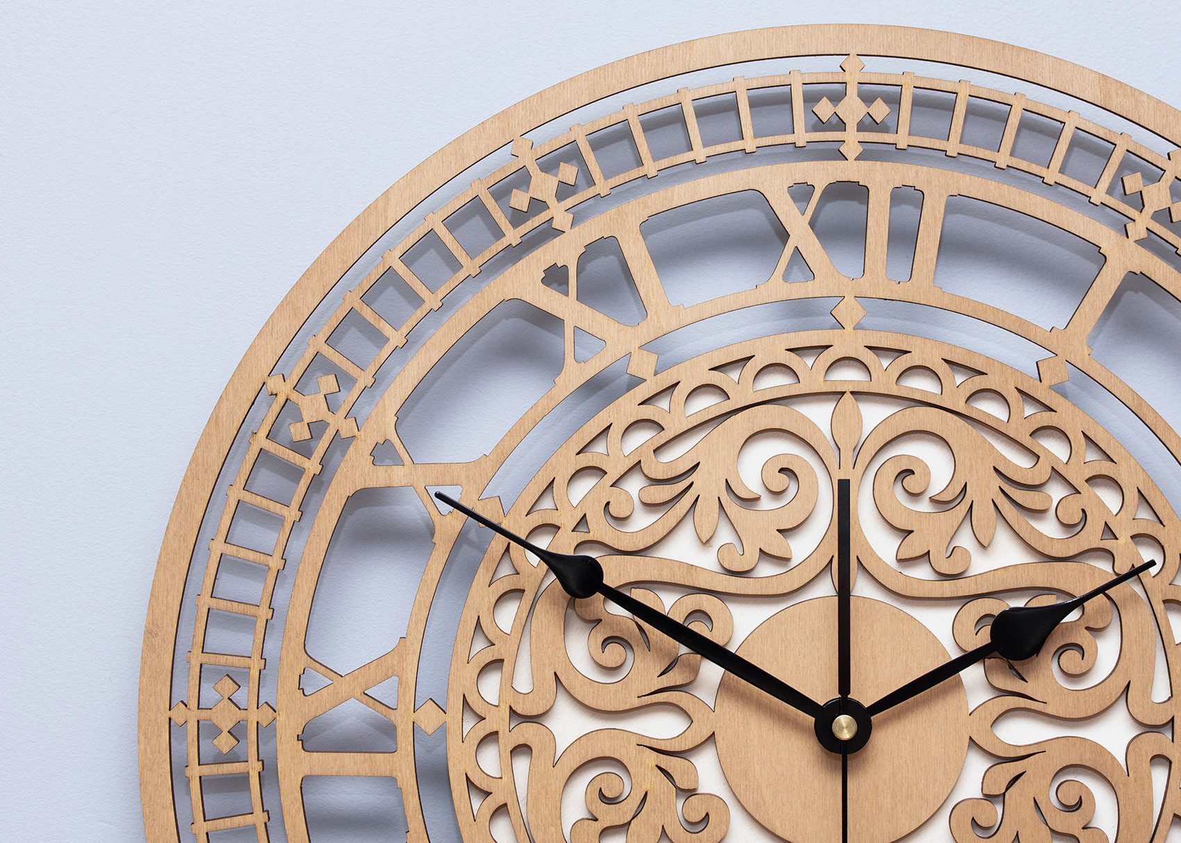 ORNAMENTI Wanduhr Grosse, vintage Wanduhr, Ornament, holz, hingucker Wandhur, lautlos (Handmade, retro, ohne Ticken, Wanddeko, 3 Größen 40, 50, 60 cm)