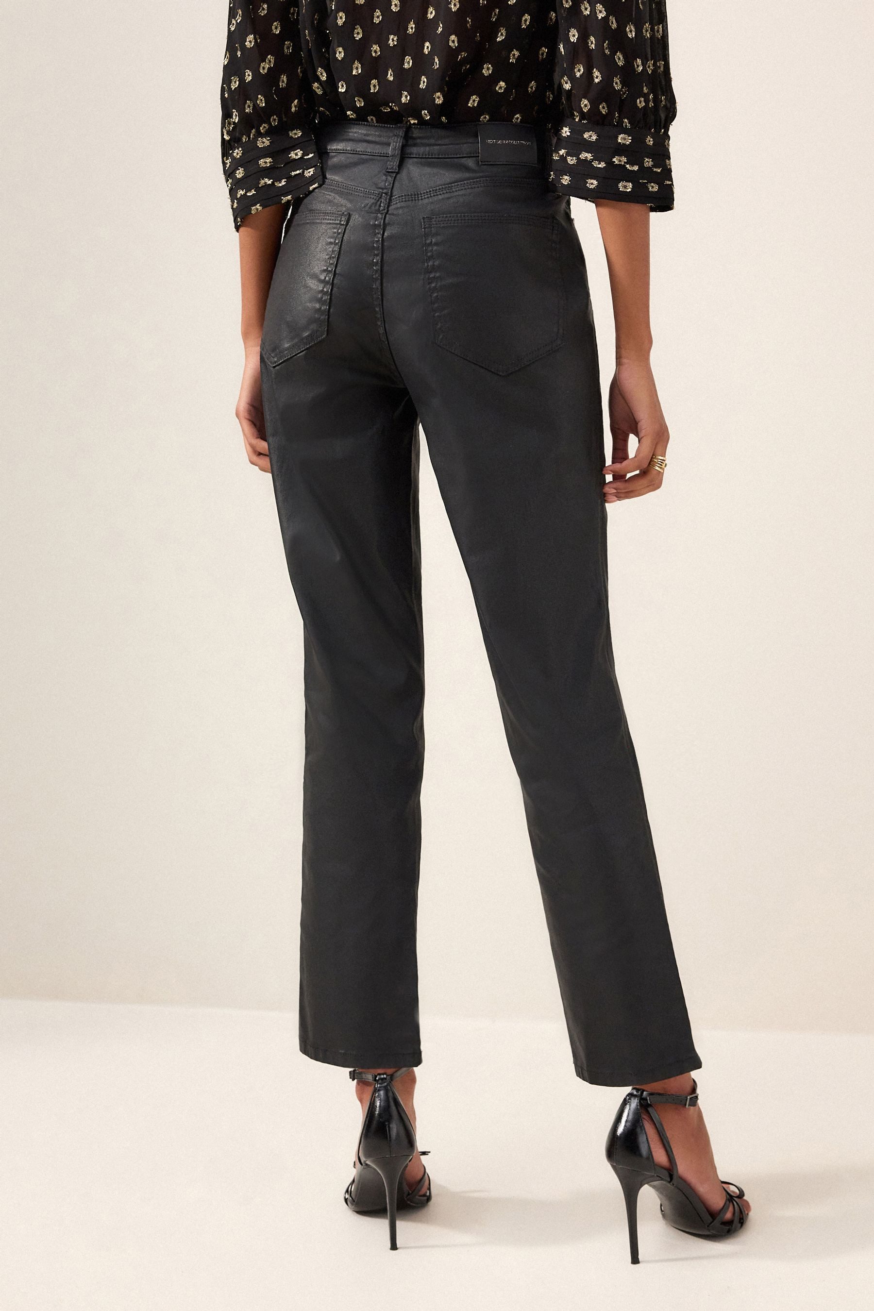 Next Mom-Jeans Beschichtete Mom-Jeans – Kurzgröße (1-tlg)