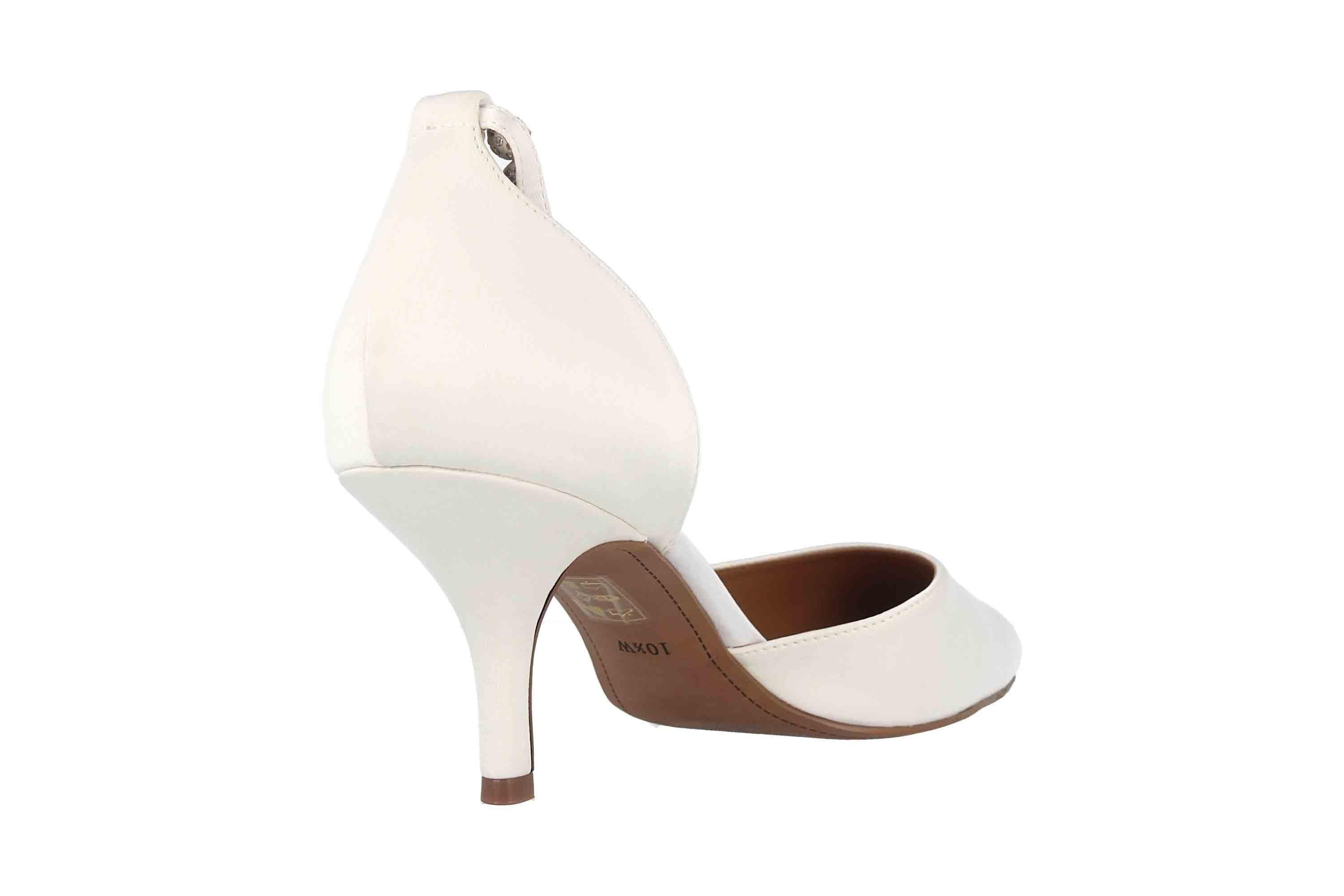 Kenema White J.Reneé Satin Pumps