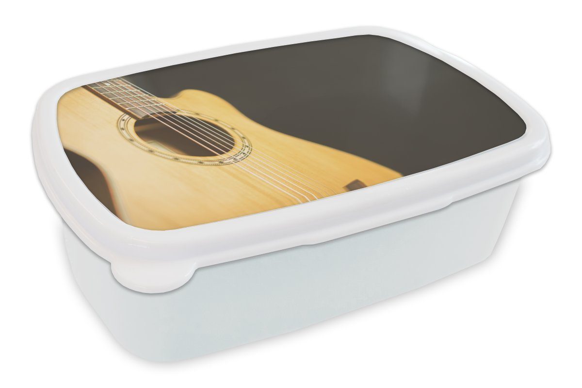 MuchoWow Lunchbox Halbseitenansicht einer akustischen Gitarre, Kunststoff, (2-tlg), Brotbox für Kinder und Erwachsene, Brotdose, für Jungs und Mädchen weiß