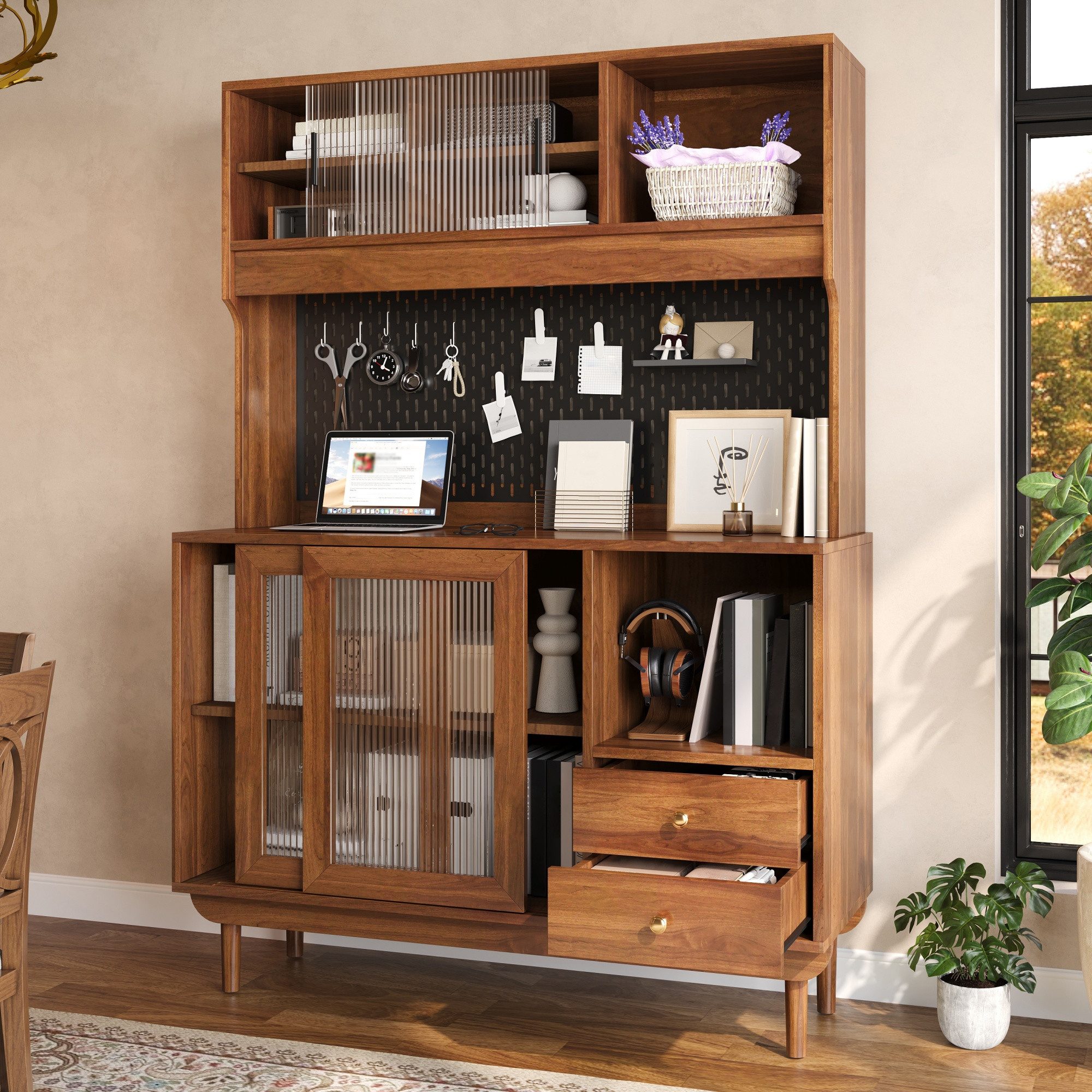 Odikalo Vitrine Sideboard Hochschrank mit Riffelglas-Schiebetüren Lochplatten-Rückwand (Vitrineschrank Küchenbuffet mit Schubladen offenen Fächern, Küchenschrank aus MDF und Spanplatte mit Kiefernholz Füßen)