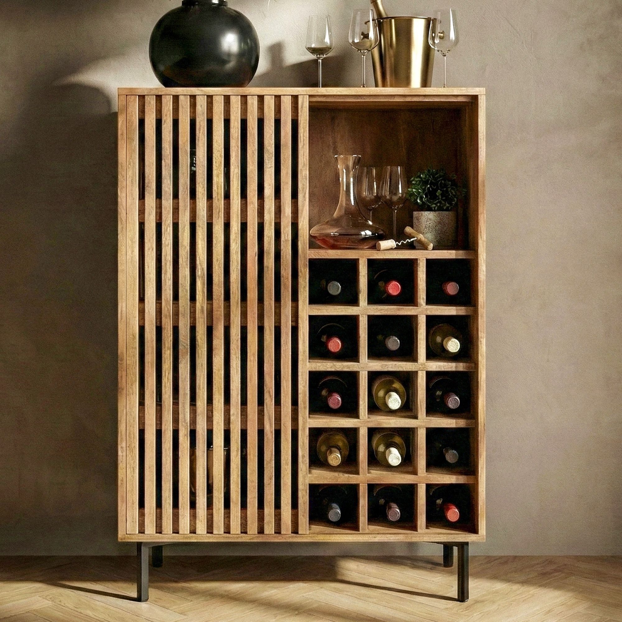 FINEBUY Weinschrank FB114979 Hausbar Massivholz 123cm Spirituosenschrank Barschrank Tür (Markantes Loft Design mit Holz und Metall) Praktische Aufbewahrung für Getränke