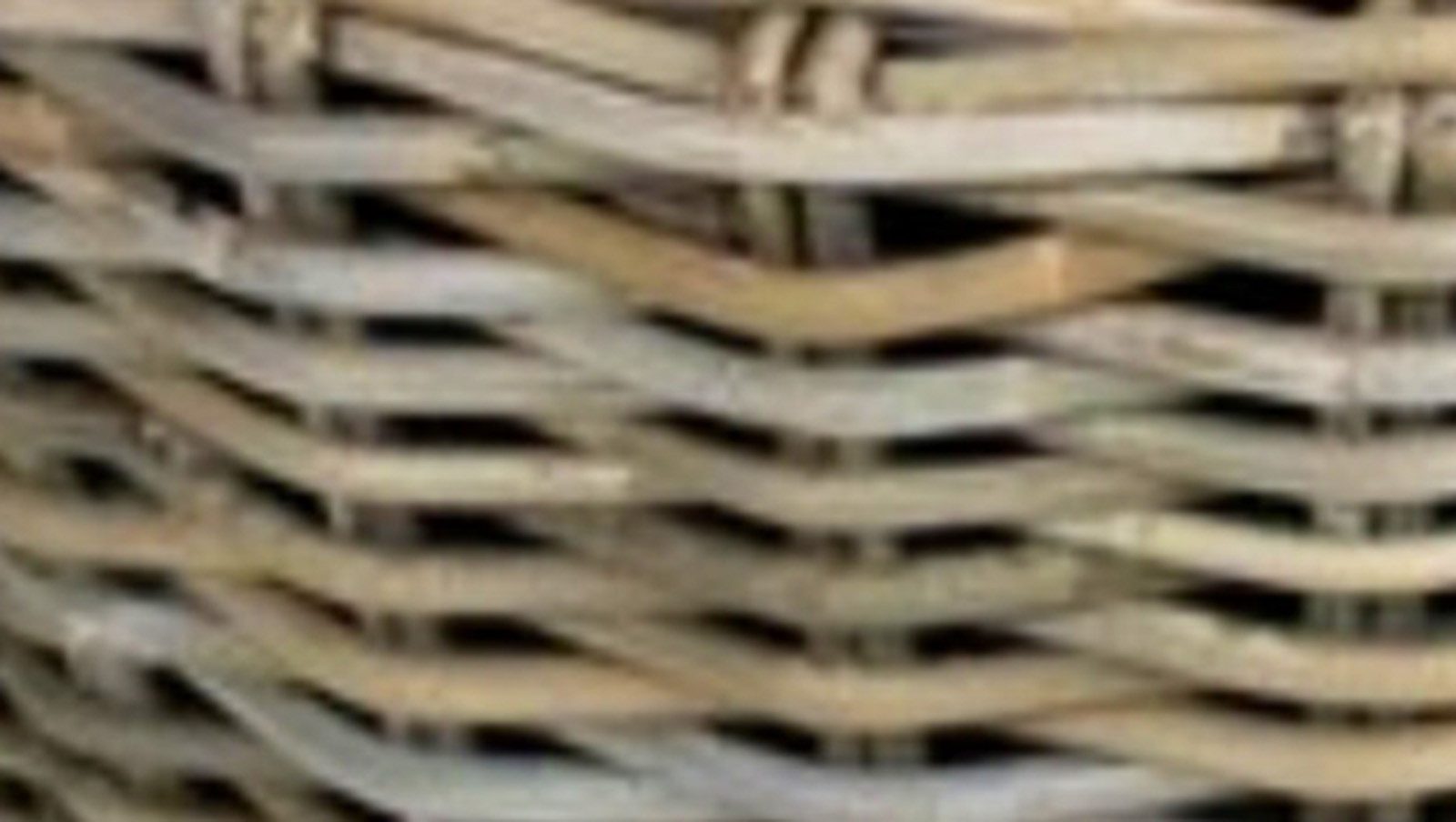 Van der Leeden Blumentopf Blumenkorb Pflanzkorb Topf 57x43cm Rattan Sylter Korb Drypot 60L (1 St), Indoor & Outdoor, Rattan, 60 L, Naturprodukt, incl. Kunststoffeimer