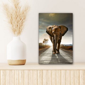 OneMillionCanvasses® Leinwandbild Elefant - Straße - Tiere - Sonnenuntergang - Landschaft, Elefant - Sonnenuntergang (1 St), Leinwandbild fertig bespannt inkl. Zackenaufhänger, Gemälde, 20x30 cm