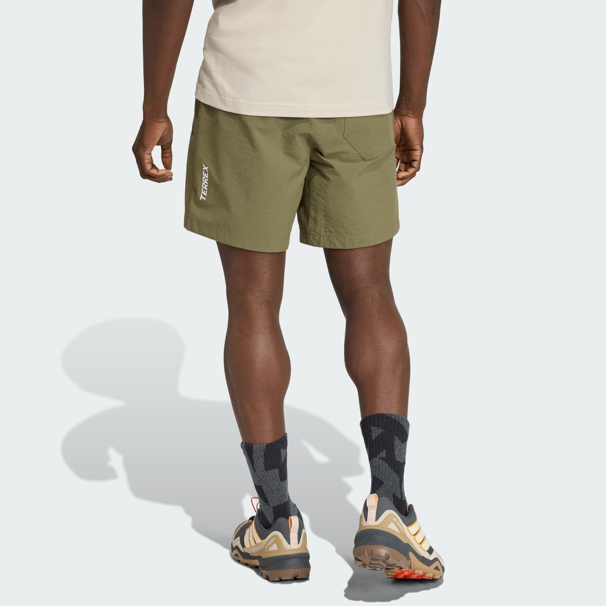 adidas TERREX Outdoorhose TERREX XPERIOR CLIMA365 MID SHORTS (1-tlg)
