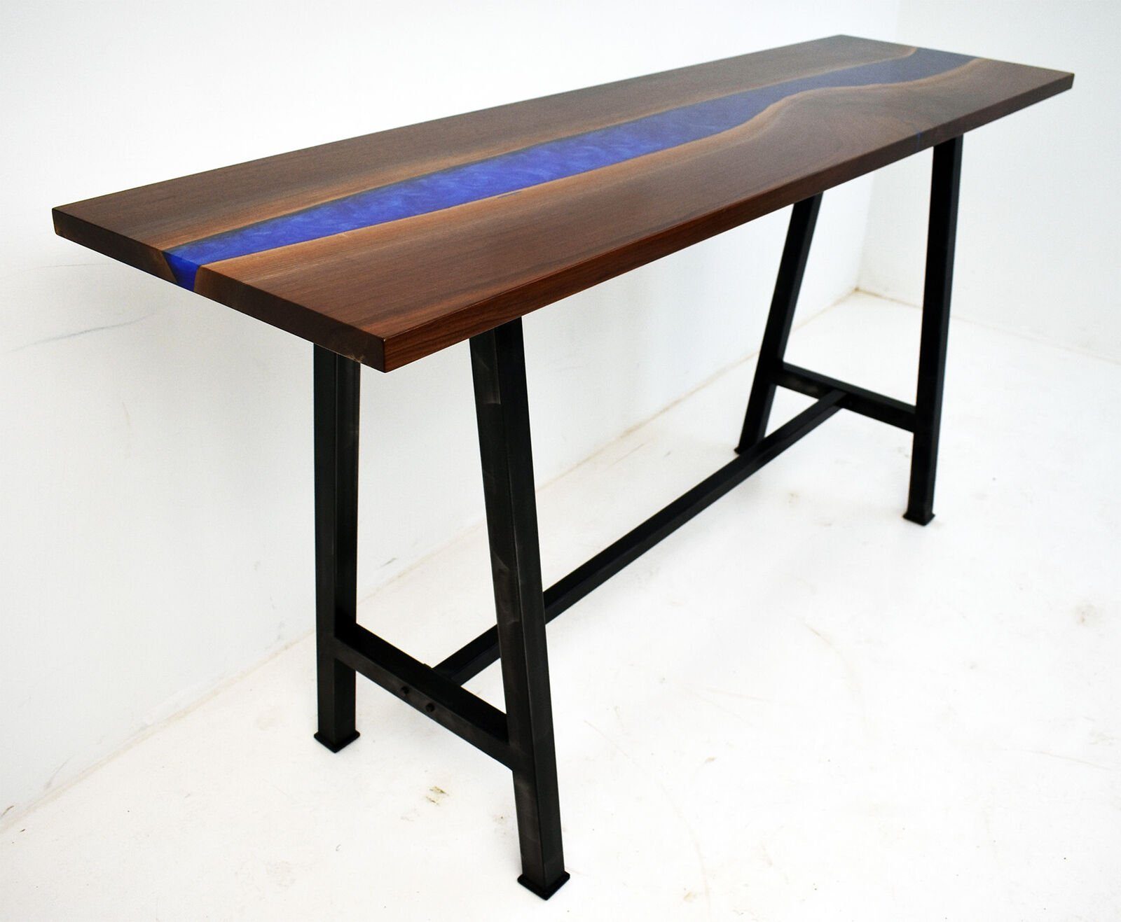 in Europe Epoxidharz Tisch Neu Brauner (Tisch), Bartisch Design JVmoebel Made Tresentisch Modernes Handarbeit