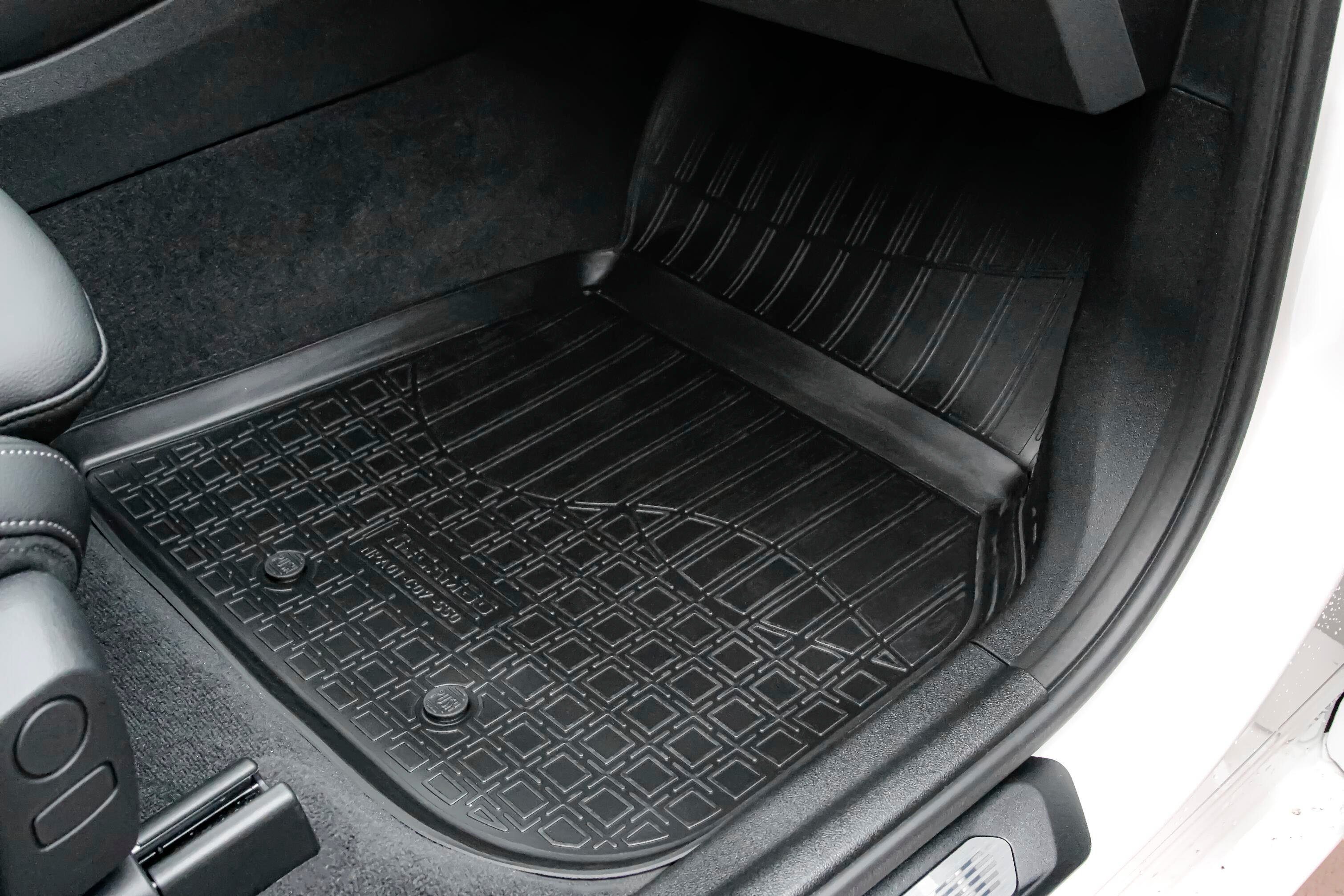 RECAMBO Passform-Fußmatten CustomComforts BMW (4 ab F97 X3, G01 St), für perfekte 2017, Passform