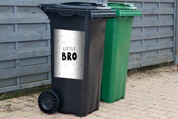 MuchoWow Wandsticker Sprichwörter - Kind - Jungen - Kleiner Bruder - Zitate (1 St), Mülleimer-aufkleber, Mülltonne, Sticker, Container, Abfalbehälter