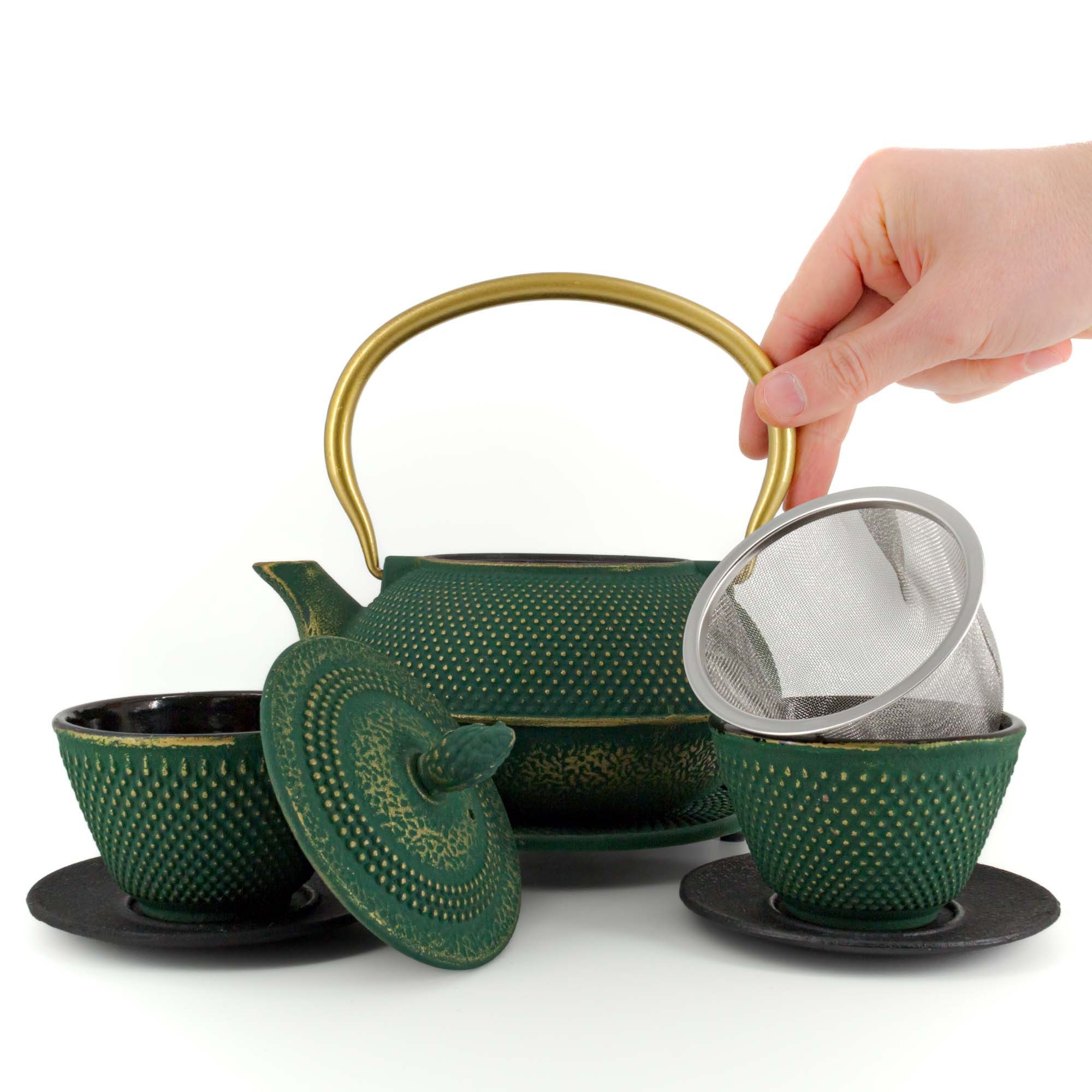 teayumi Teekanne ARARE Tetsubin Komplett-Set Gusseisenkanne 900 ml Grüngold, 0.9 l, (Komplett-Set, 8-teilig), mit herausnehmbaren Edelstahlsieb, mit Henkel
