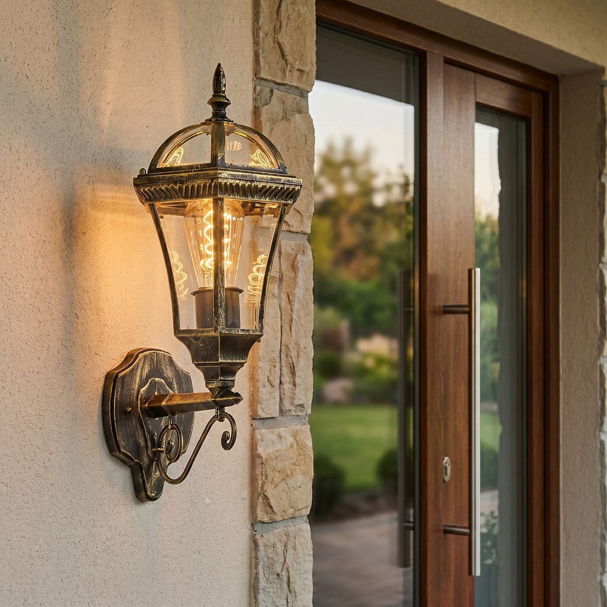 hofstein Außen-Wandleuchte Außenwandlampe aus Metall/Glas in Gold/Schwarz/Klar, ohne Leuchtmittel, Außenwandleuchte im Retro/Vintage/Antik/Landhaus-Design, E27, IP44