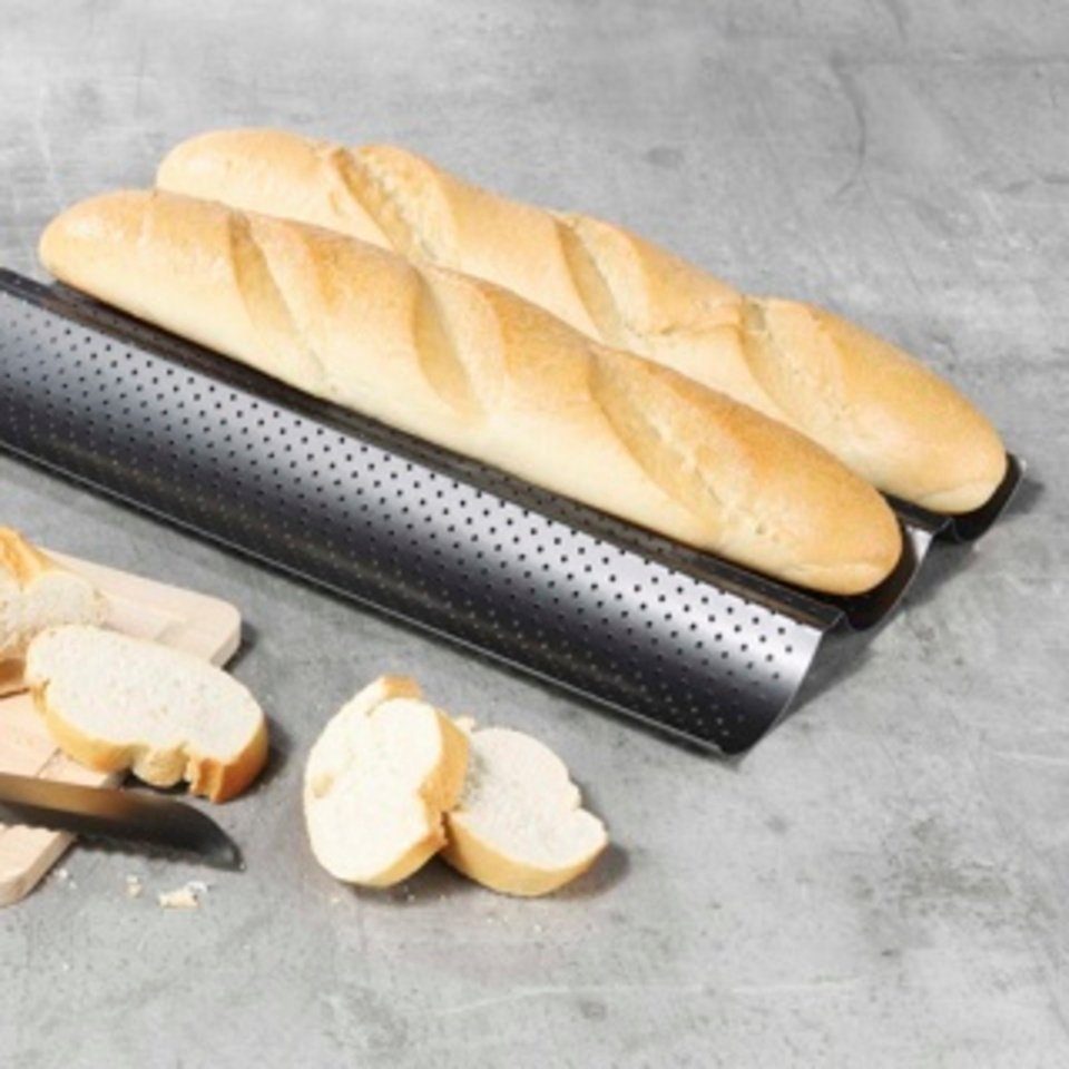 Haushalt International Baguetteblech Baguetteblech mit 3 Mulden Maße: ca. 38 x 24 x 2,4cm, (1-St)