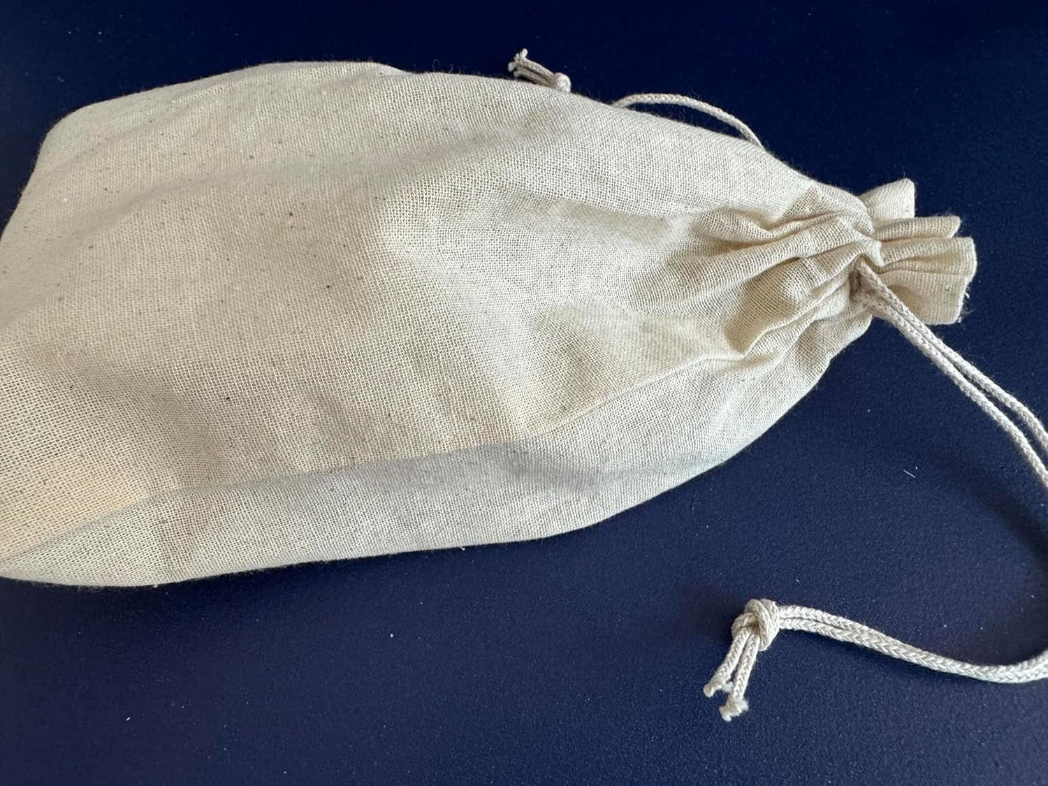 scriptum Spielesammlung Senioren-Memory – 24 große Karten zum Bemalen & Bekleben, ergonomische Karten (7x7 cm) aus hochwertigem Spezialpapier, perfekte Haptik, leicht zu greifen, inkl. praktischem Beutel.