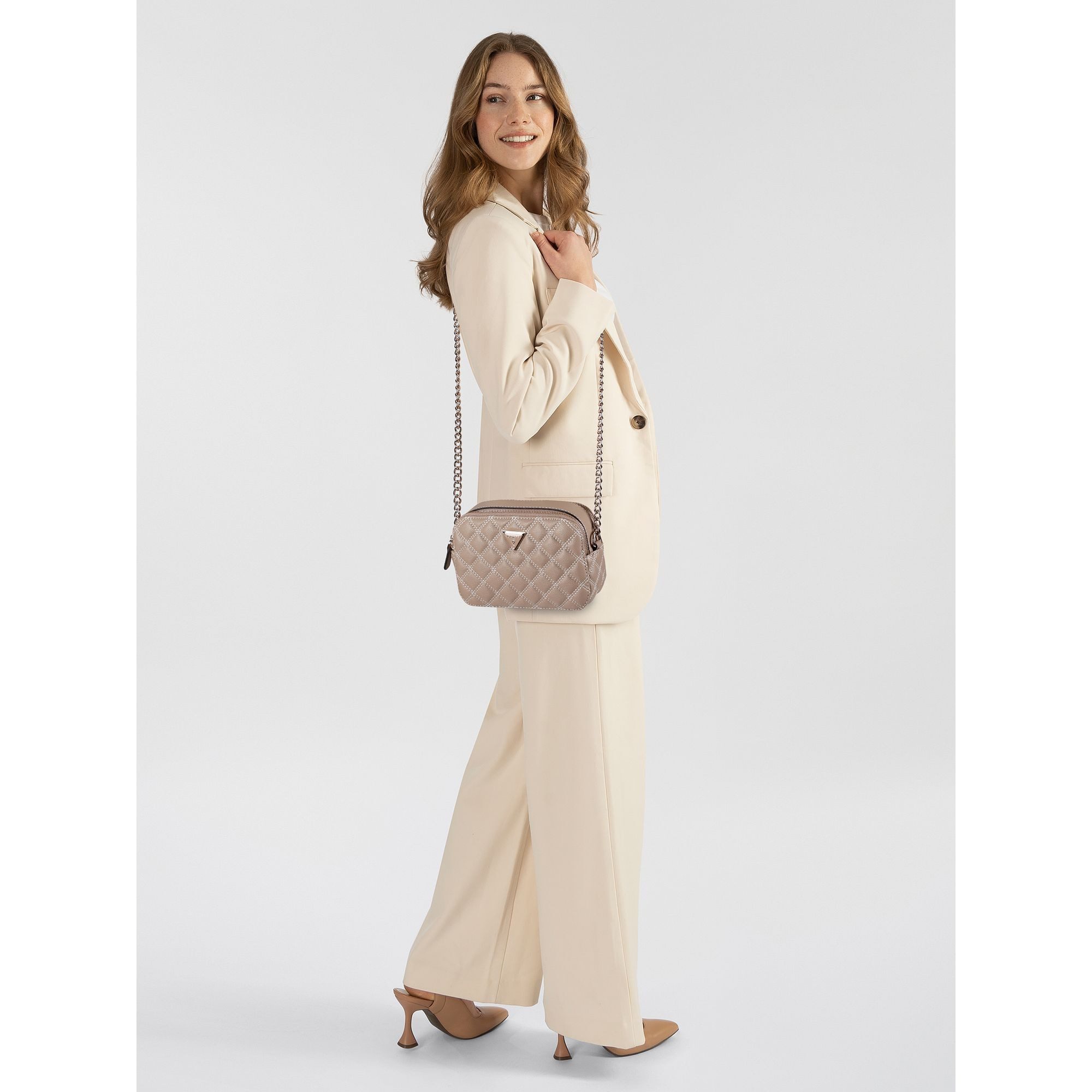 Guess Umhängetasche Giully, Polyurethan