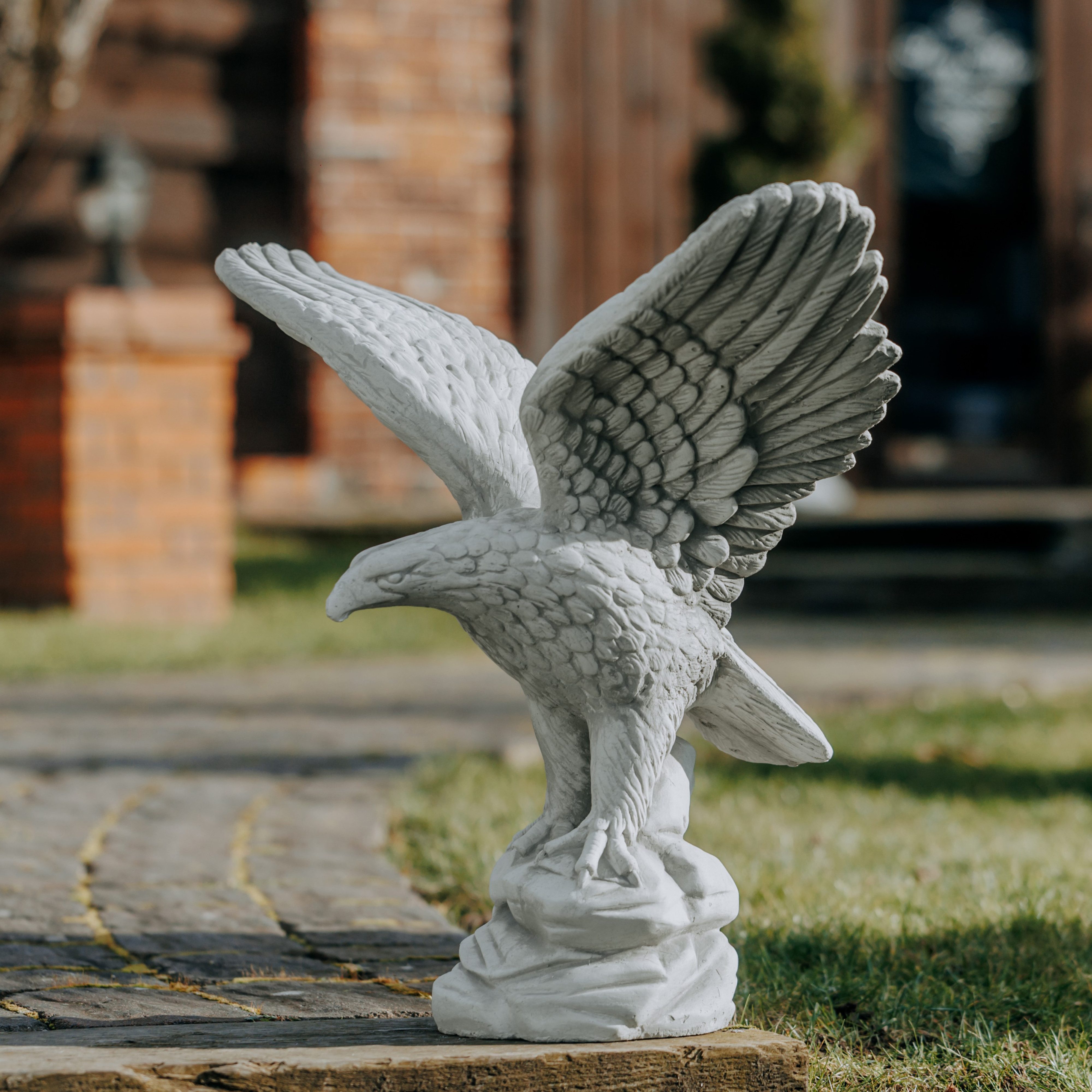 gartendekoparadies.de Gartenfigur Adler rechts, Steinfigur, H. 55 cm, 25 kg, Frostsicher
