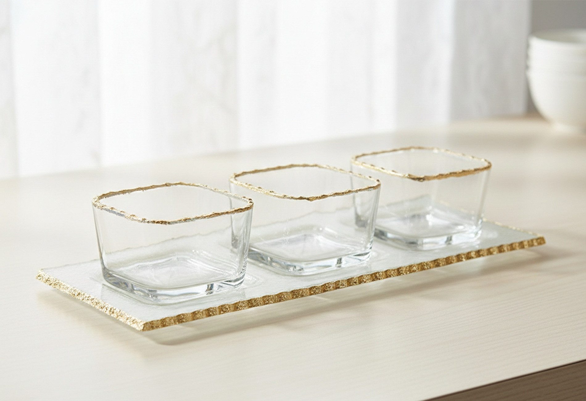 Schäfer Elektronik Schale 4er Glasschalen-Set mit Goldrand und Tablett, Glas, (4-tlg), mit Goldrand, 73 ml