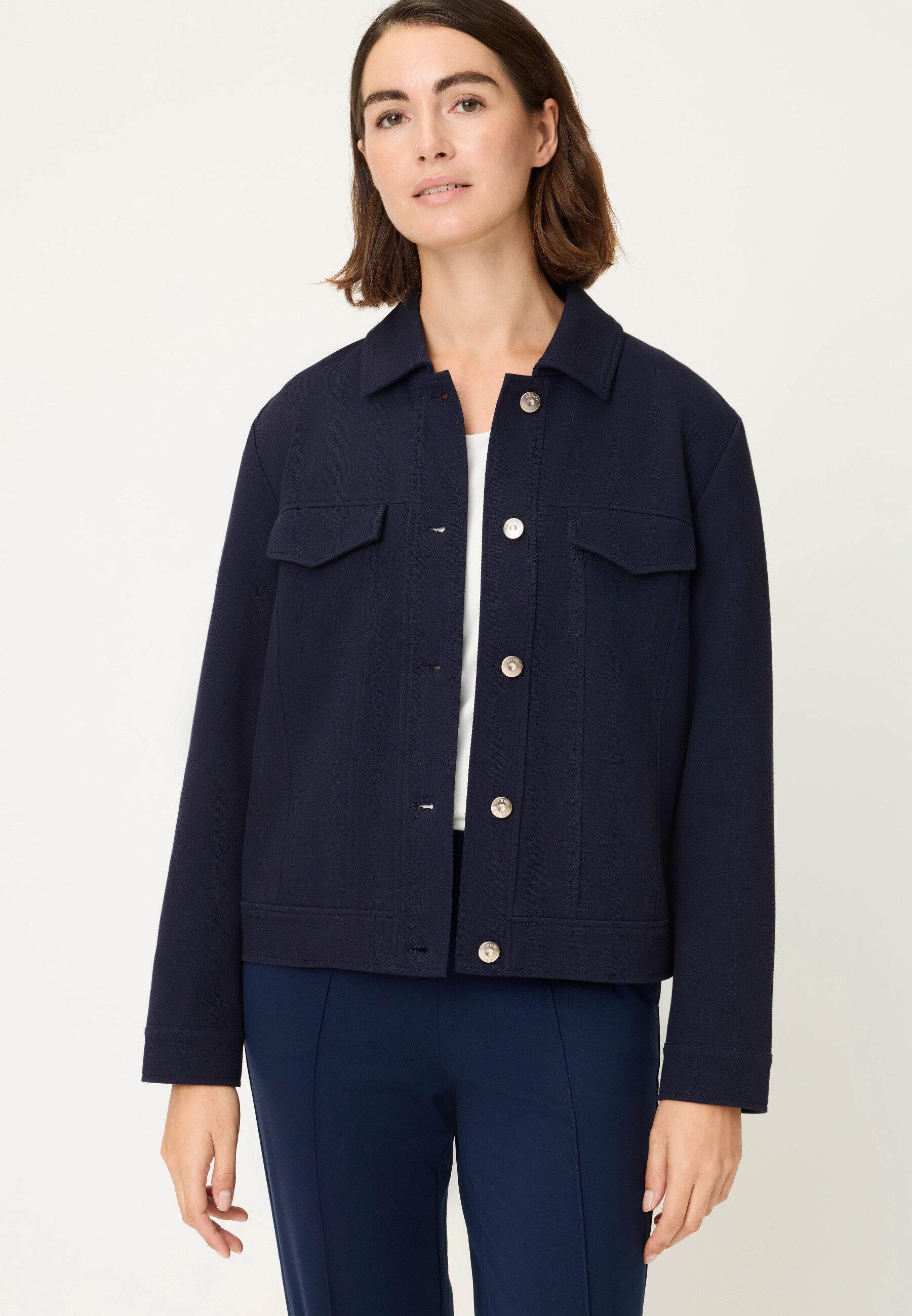 Olsen Kurzjacke mit Hemdkragen und Knopfleiste