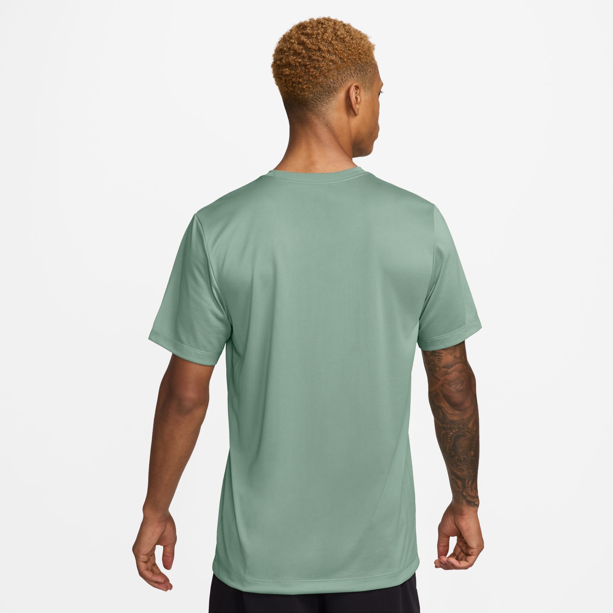 Nike Trainingsshirt DRI-FIT LEGEND MEN'S FITNESS T-SHIRT lockere Passform, Kurzarm, für vielseitige sportliche Aktivitäten