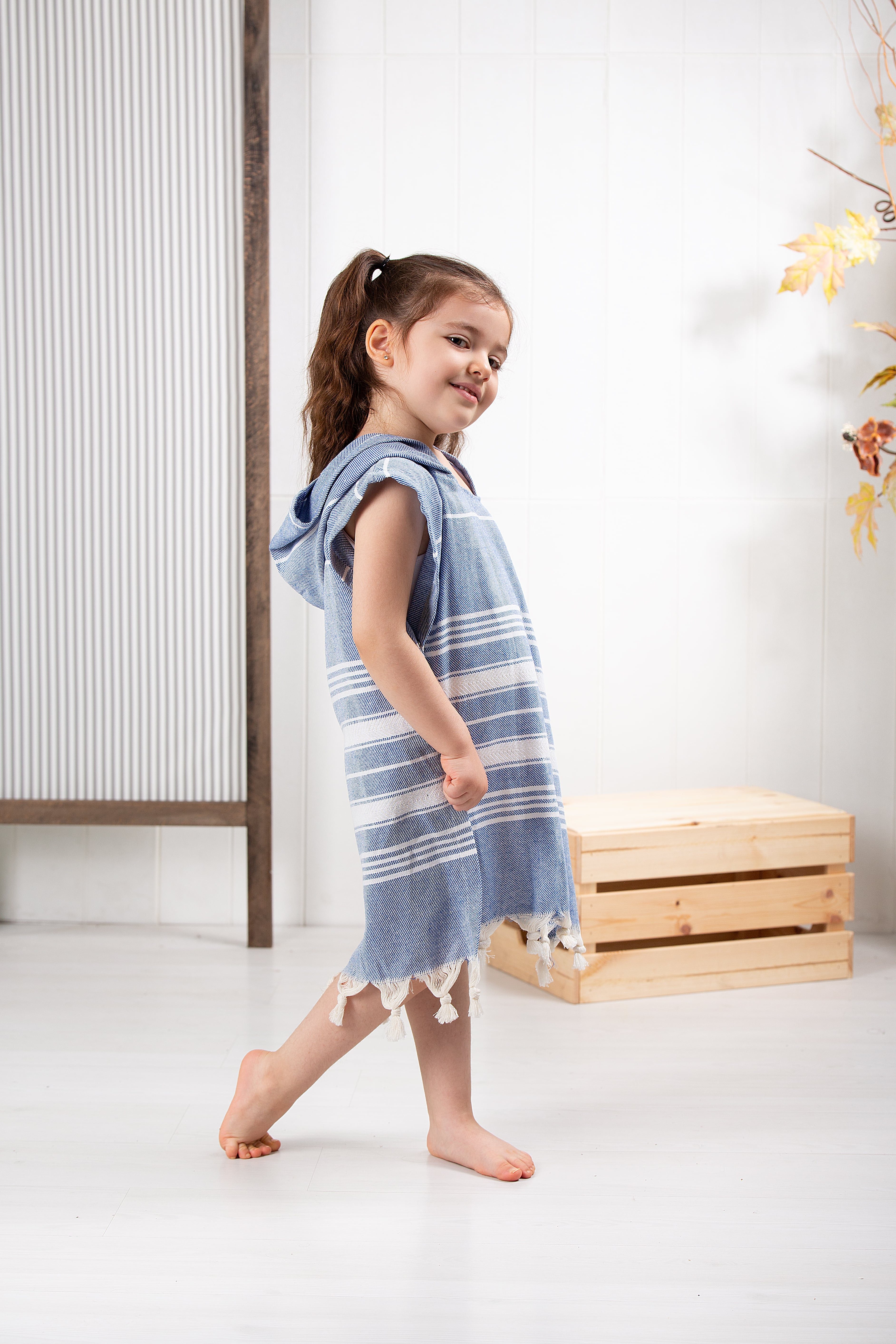 Formeya Kinderbademantel Kinder Badeponcho aus 100 % Baumwolle Peshtemal – Bild 2 von 5
