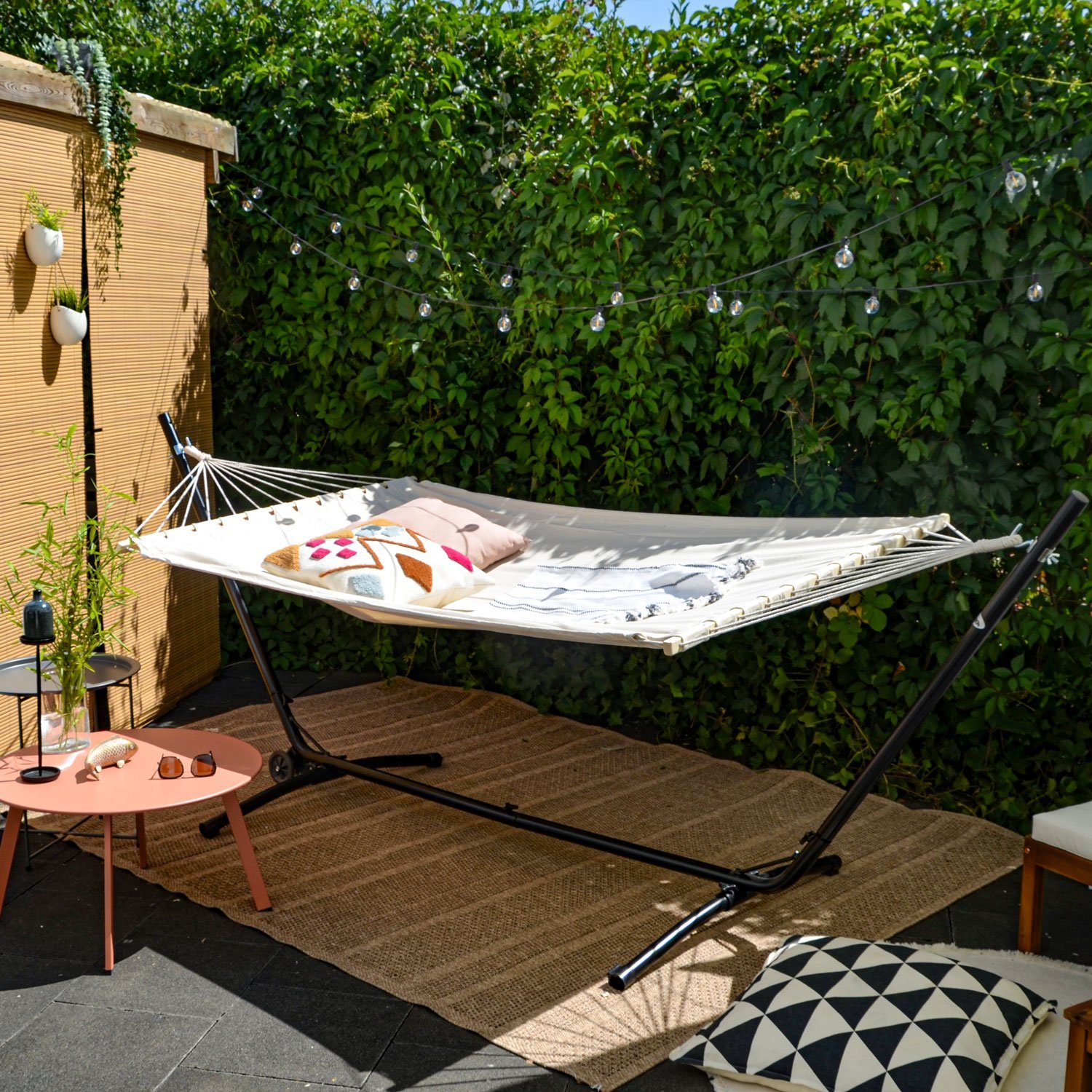 AMANKA Hängematte mit Gestell auf Rollen - 335 x 100 cm Stabhängematte - Garten & Balkon, Bequeme Baumwollmatte für zwei Personen drinnen und draußen