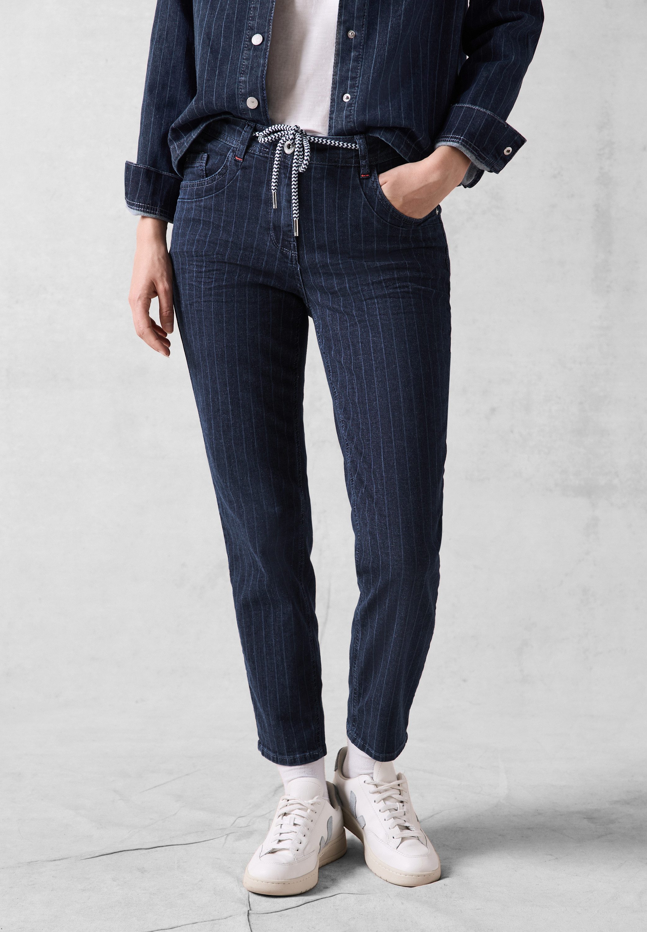 CECIL Gerade Jeans Middle Waist