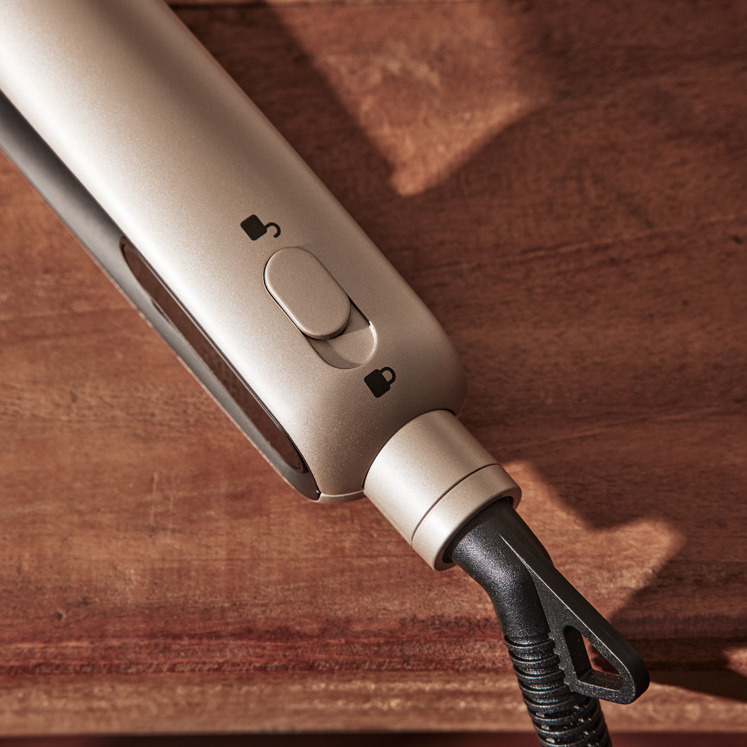 Silk'n Glätteisen SilkyStraight, mit Infrarot, Titanplatten, kurze Aufheizzeit