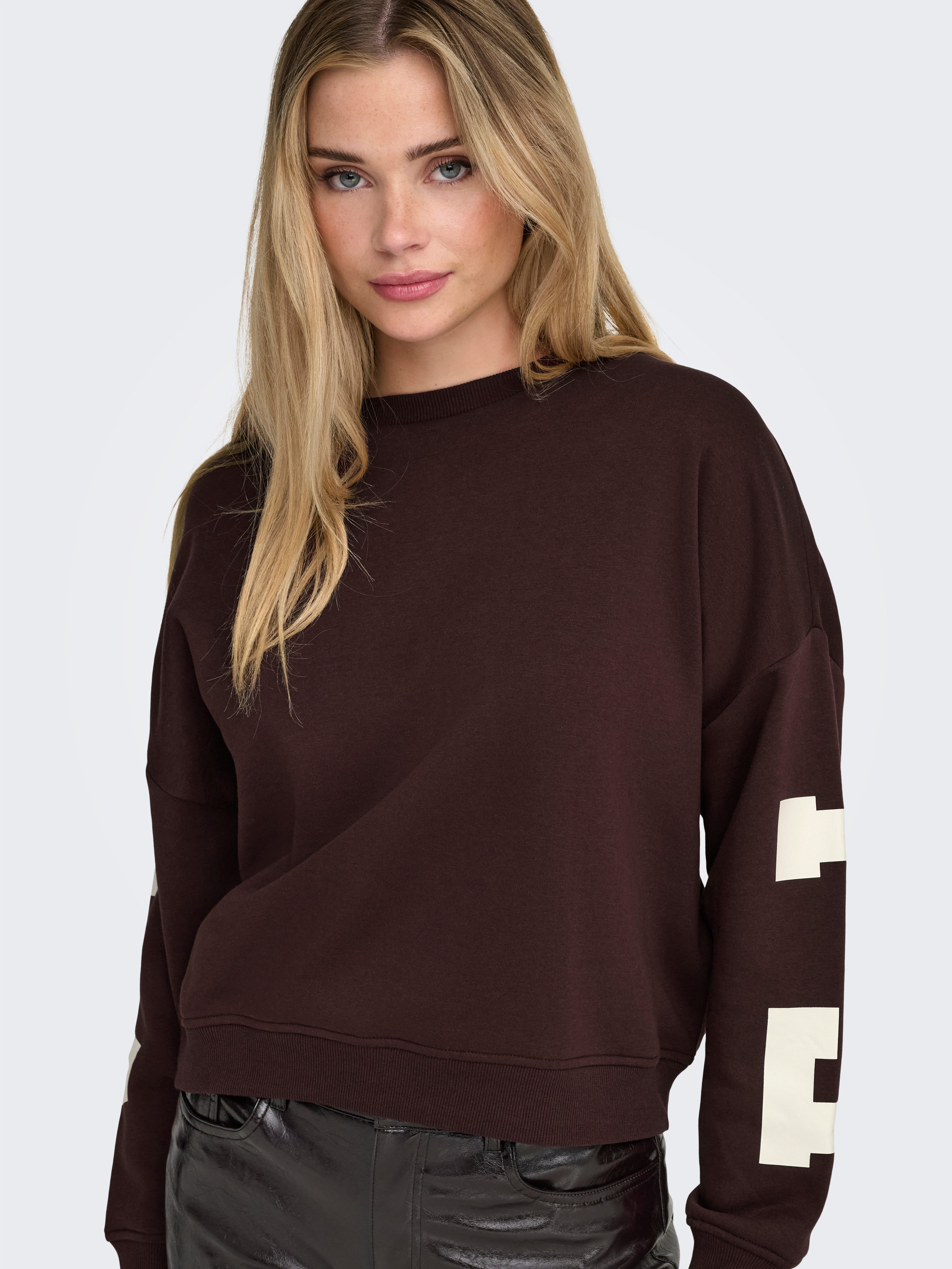 ONLY Sweatshirt ONLSWEAT L/S BACK/SLEEVE PRINT SWT NOOS Baumwollmischung, loose fit