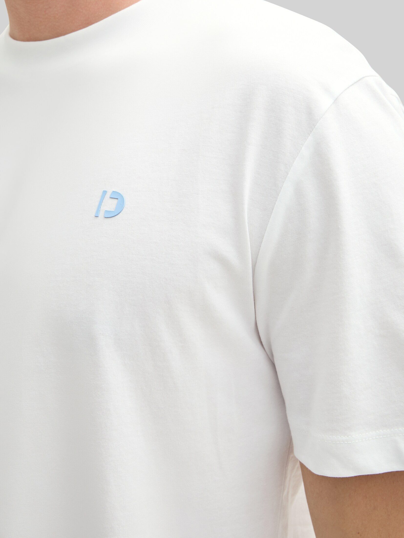 TOM TAILOR Denim T-Shirt T-Shirt (im Einserpack) Basic T-Shirt mit Logo-Print – Bild 4 von 5