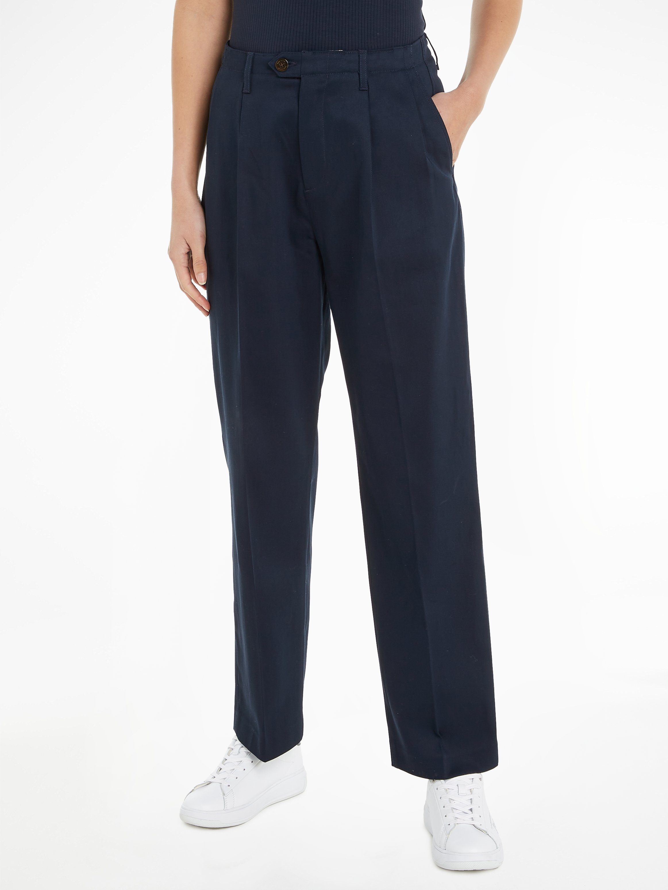 Tommy Hilfiger Chinohose RELAXED STRAIGHT CHINO PANT mit Logostickerei Desert_Sky
