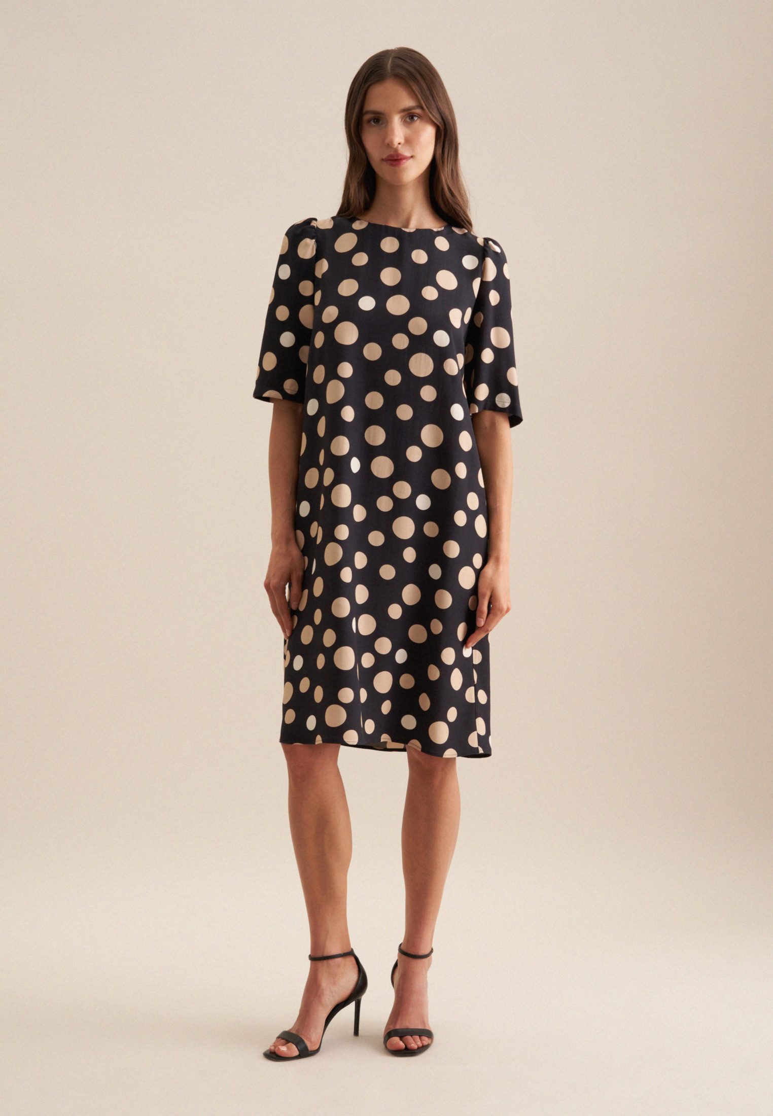 Sommerkleid Schwarze Rose