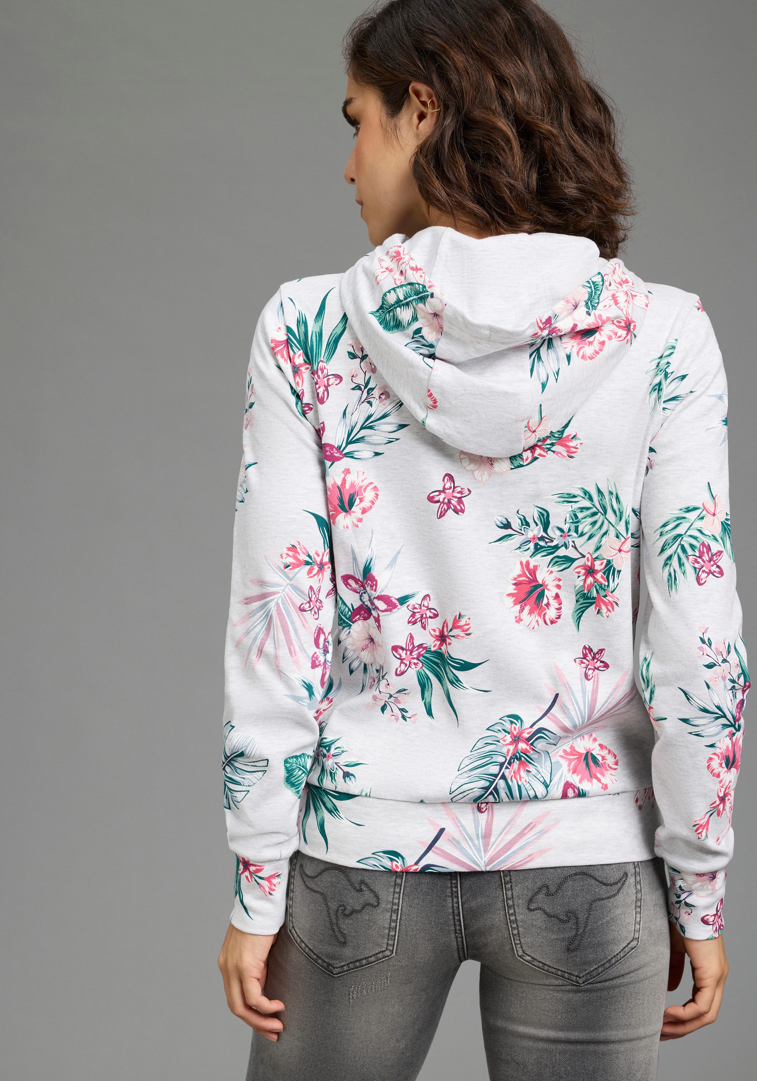 KangaROOS Kapuzensweatshirt mit Kapuze und Kordelzug, Langarm, hüftbedeckende Länge. € 42,99, (€ 42,99 pro 1 Stk).
